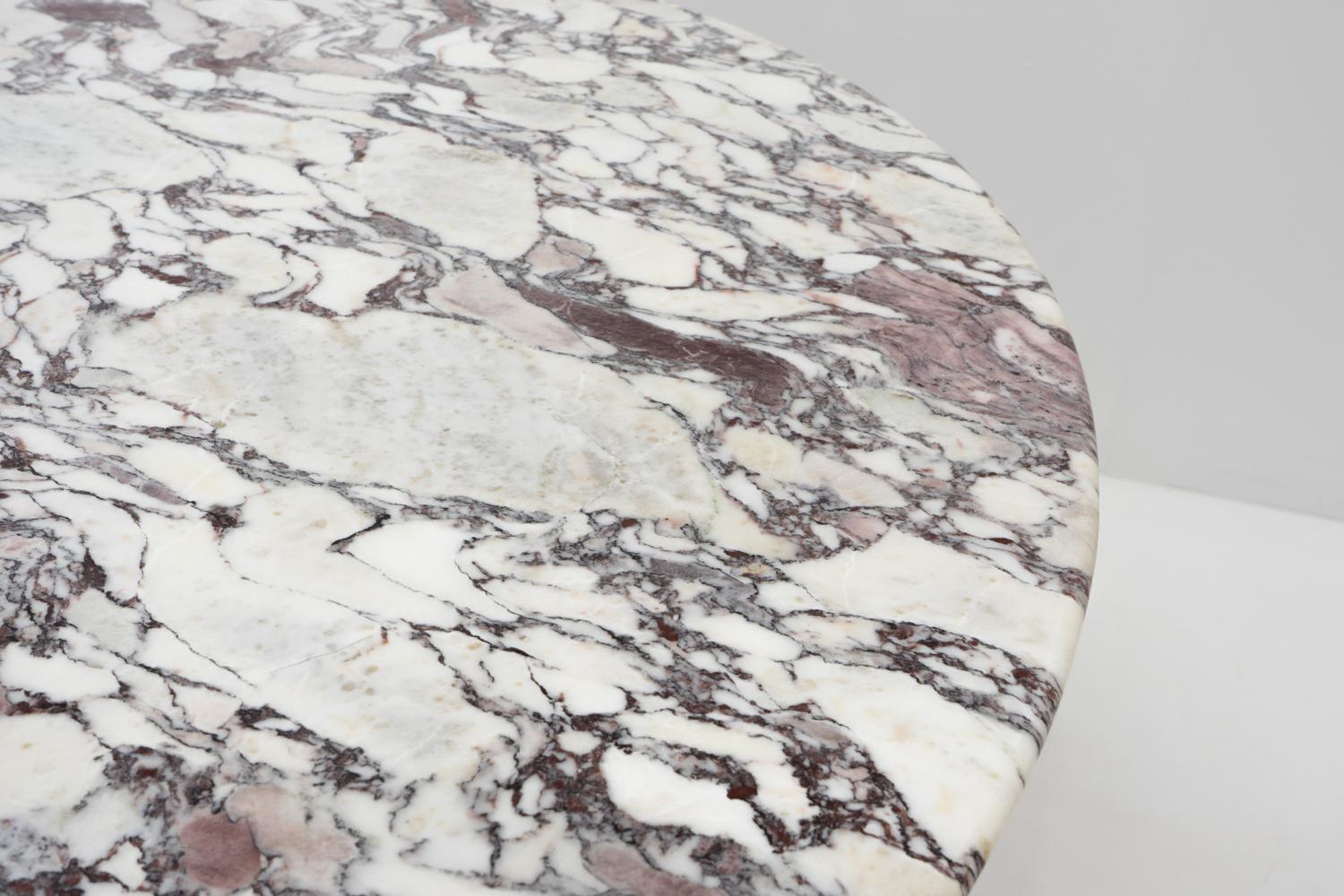 Round Calacatta Viola Marble Dining Table by Eero Saarinen for Knoll, 1970s For Sale 1