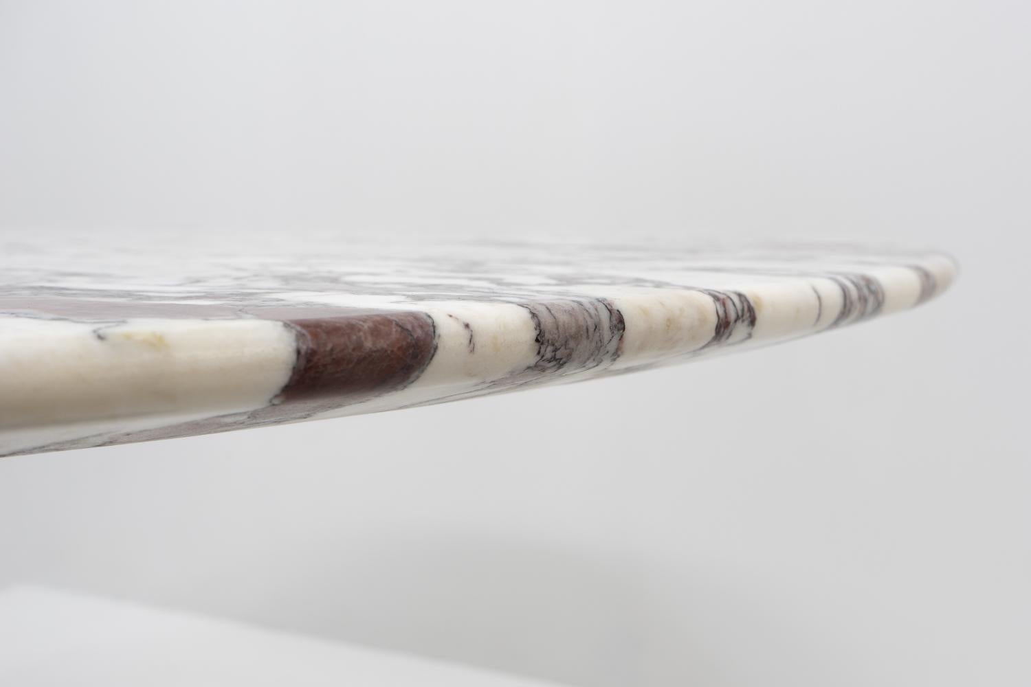 Round Calacatta Viola Marble Dining Table by Eero Saarinen for Knoll, 1970s For Sale 2