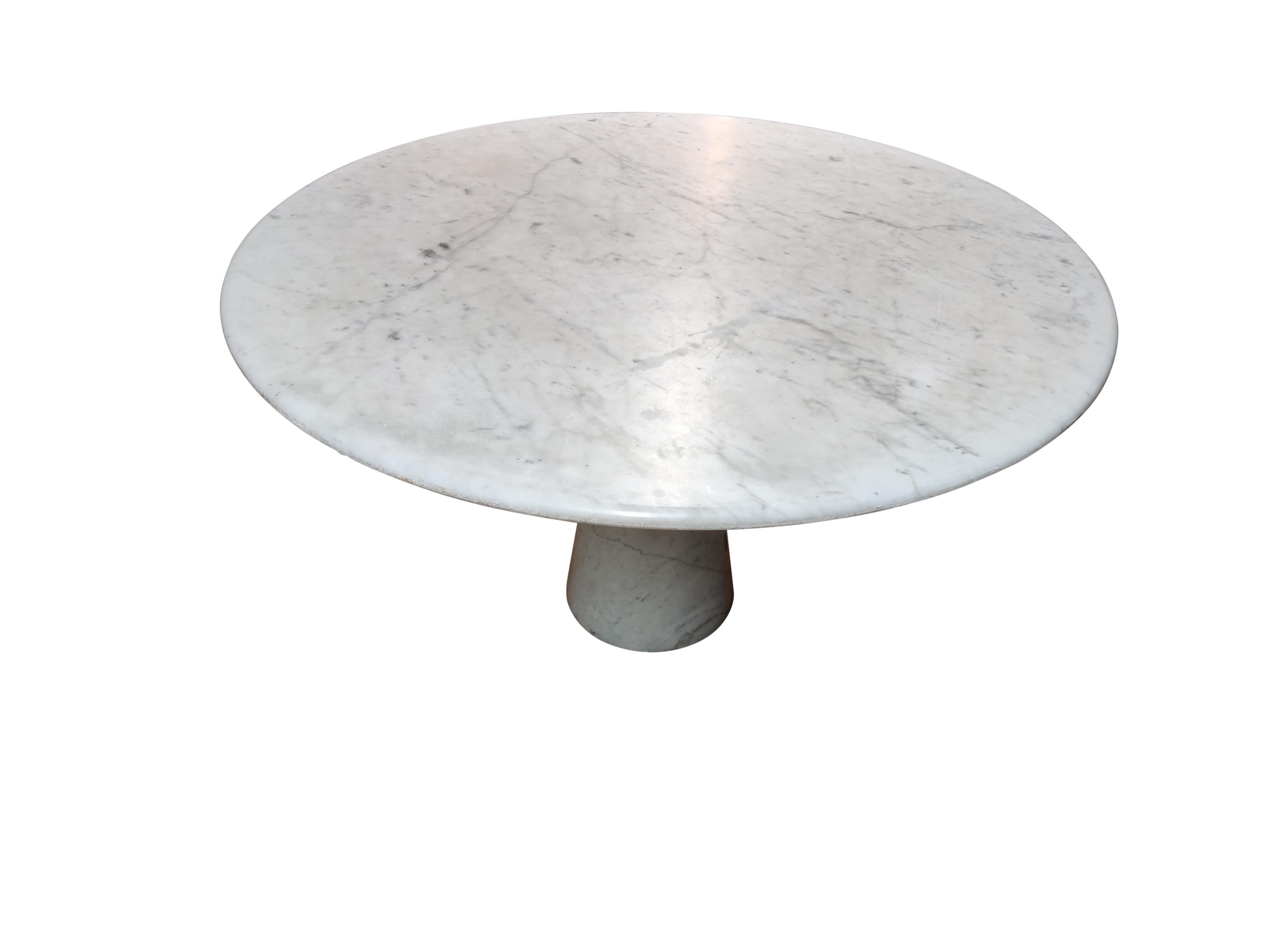 Italian Round carrara marble dining table by Angelo Mangiarotti, 1970s