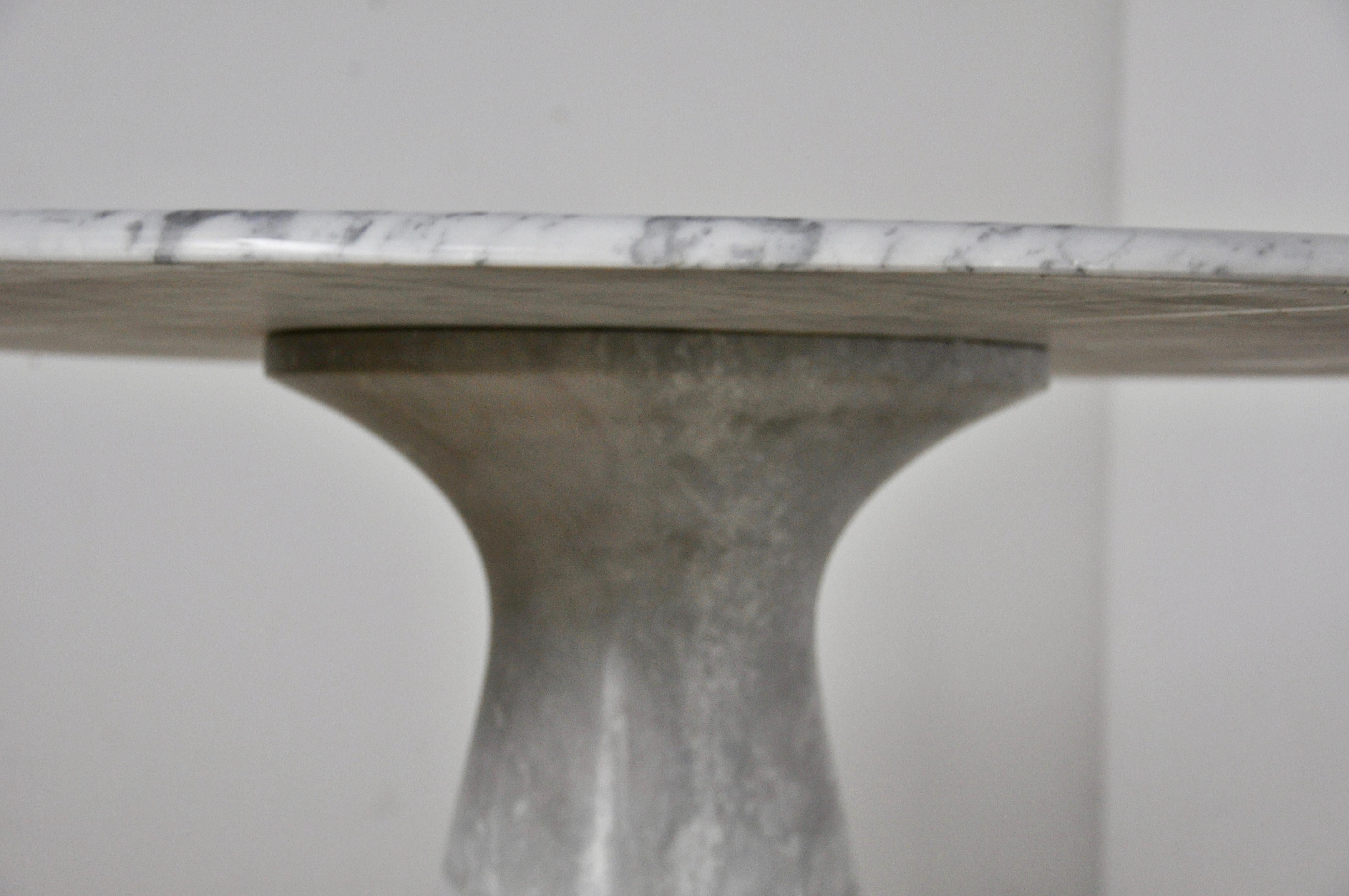 Round Carrara Marble Dining Table by Angelo Mangiarotti, 1970s In Good Condition In Lasne, BE
