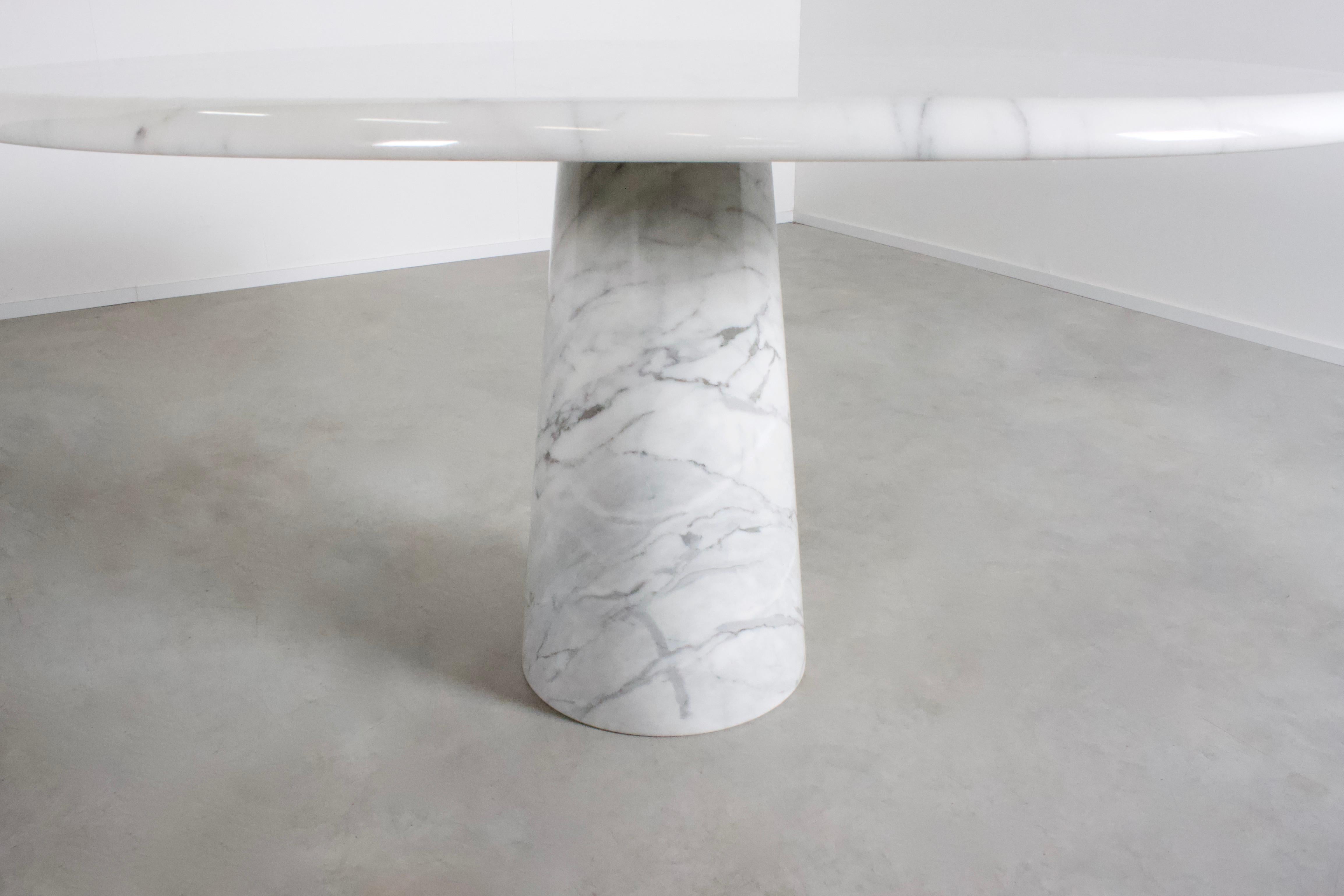 round marble pedestal table