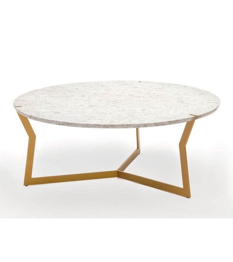 Round Carrara star coffee table by Olivier Gagnère
Materials: Carrara marble or black Marquina marble top. Gold lacquered metal base.
Technique: Lacquered metal, polished marble. 
Dimensions: Diameter 90 x height 35 cm
Also available in Carrara