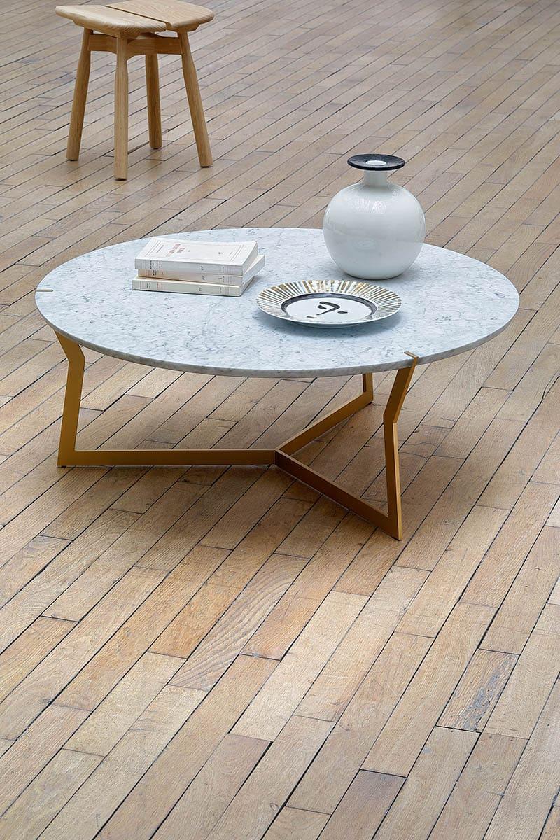 Moderne Table basse ronde en étoile de Carrara par Olivier Gagnère en vente