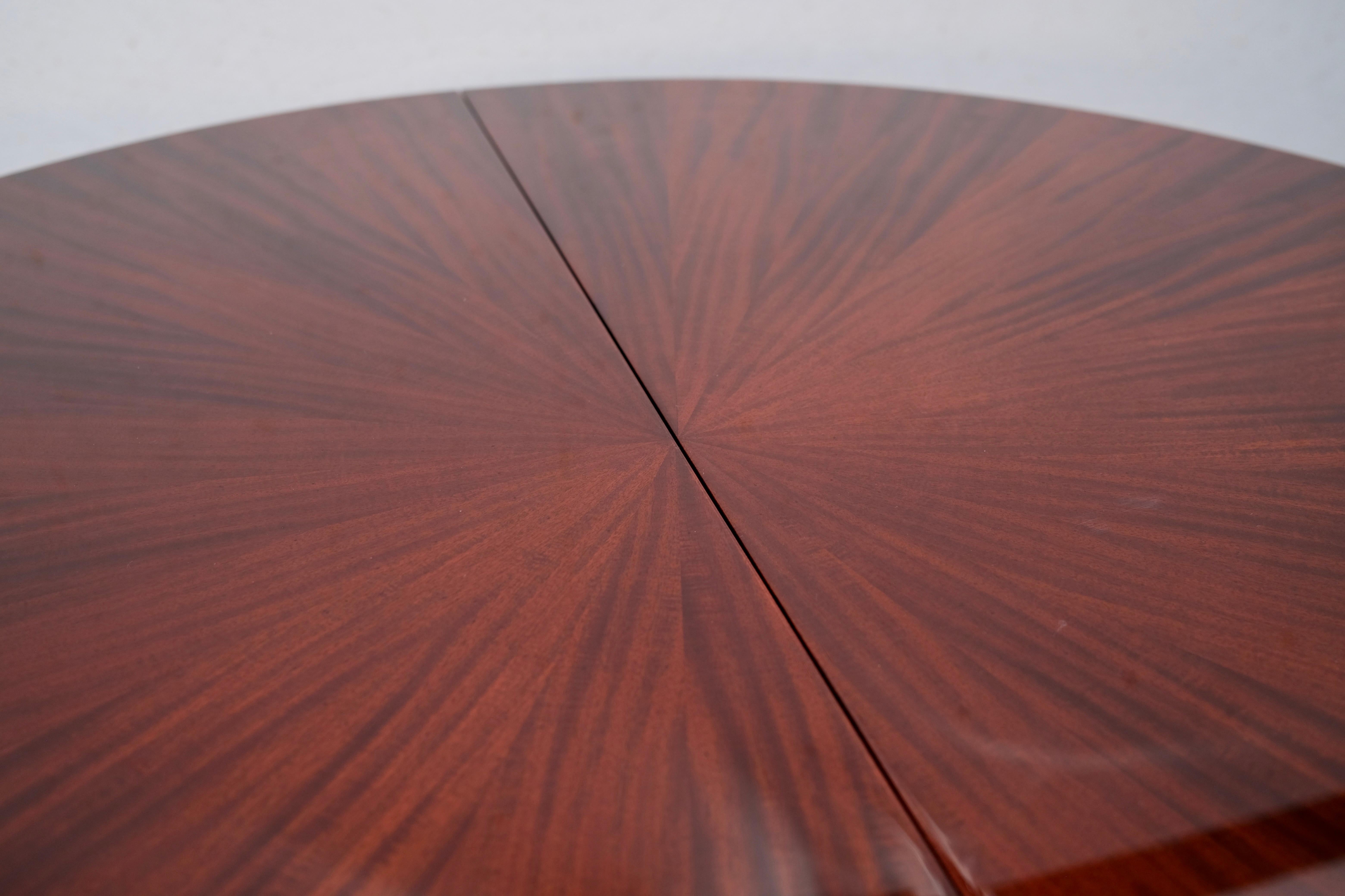 Round Center Table or Extendable Art Deco Dining Table, High Gloss, France 1930s For Sale 1