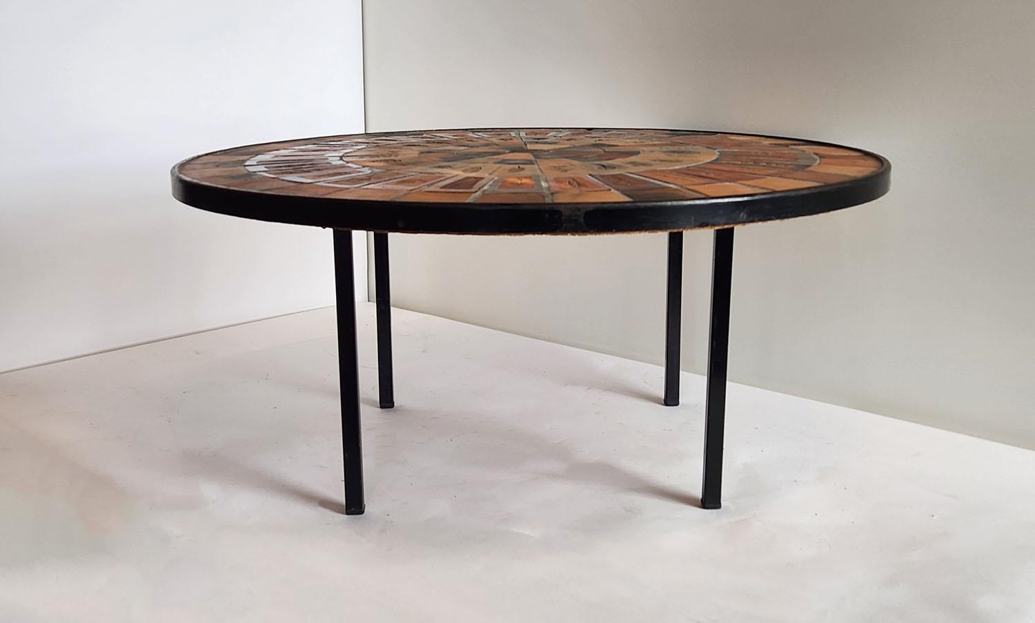 Mid-Century Modern Roger Capron - Round Ceramic Coffee Table with Herbier tiles on Metal Frame For Sale