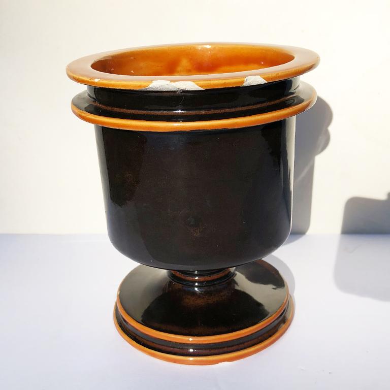 Round Ceramic Midcentury Vase by Raymor or Fantoni in Black and Orange Italy 2