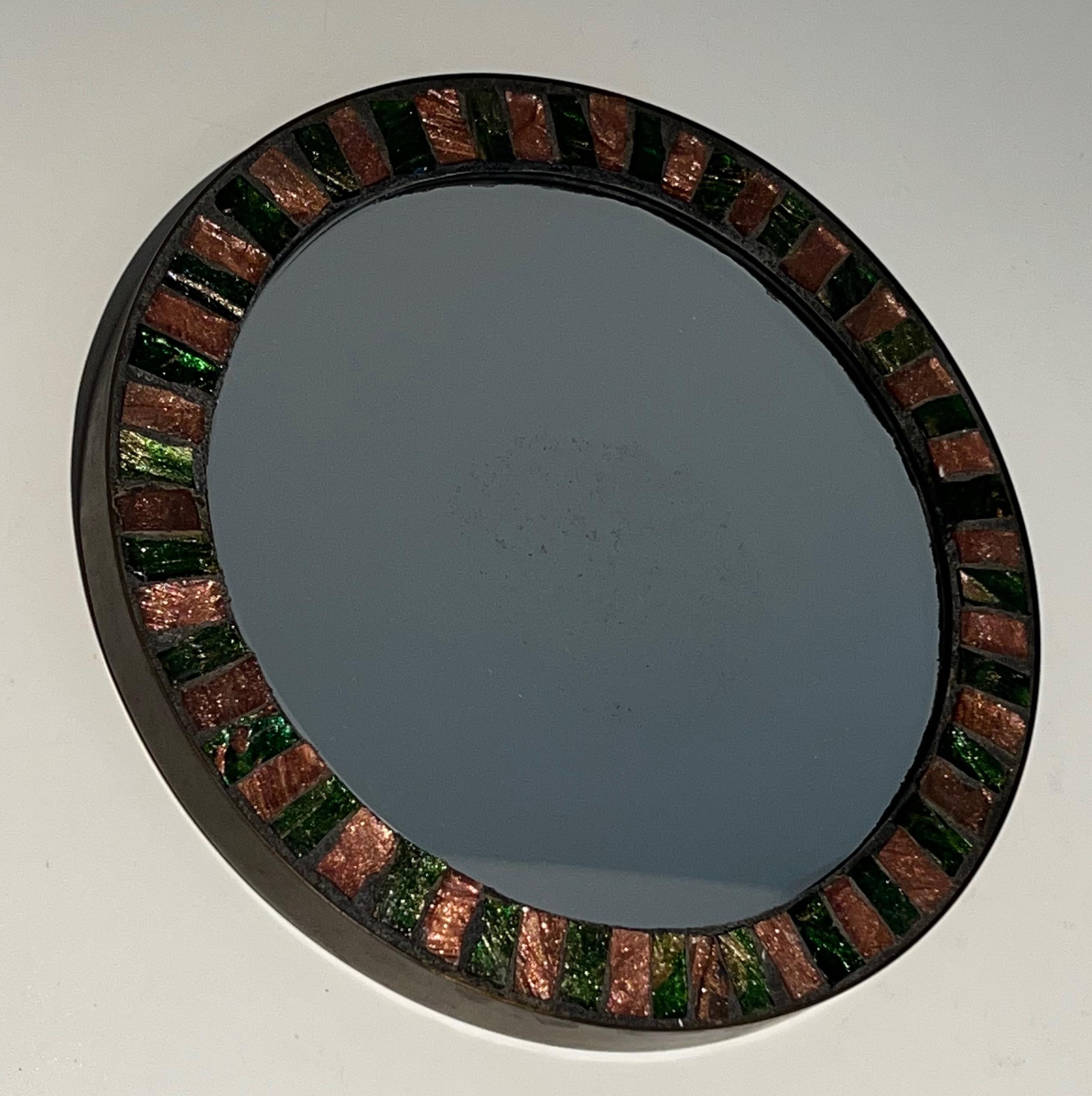 Round Ceramic Mirror. French Work. Circa 1950 In Good Condition For Sale In Marcq-en-Barœul, Hauts-de-France
