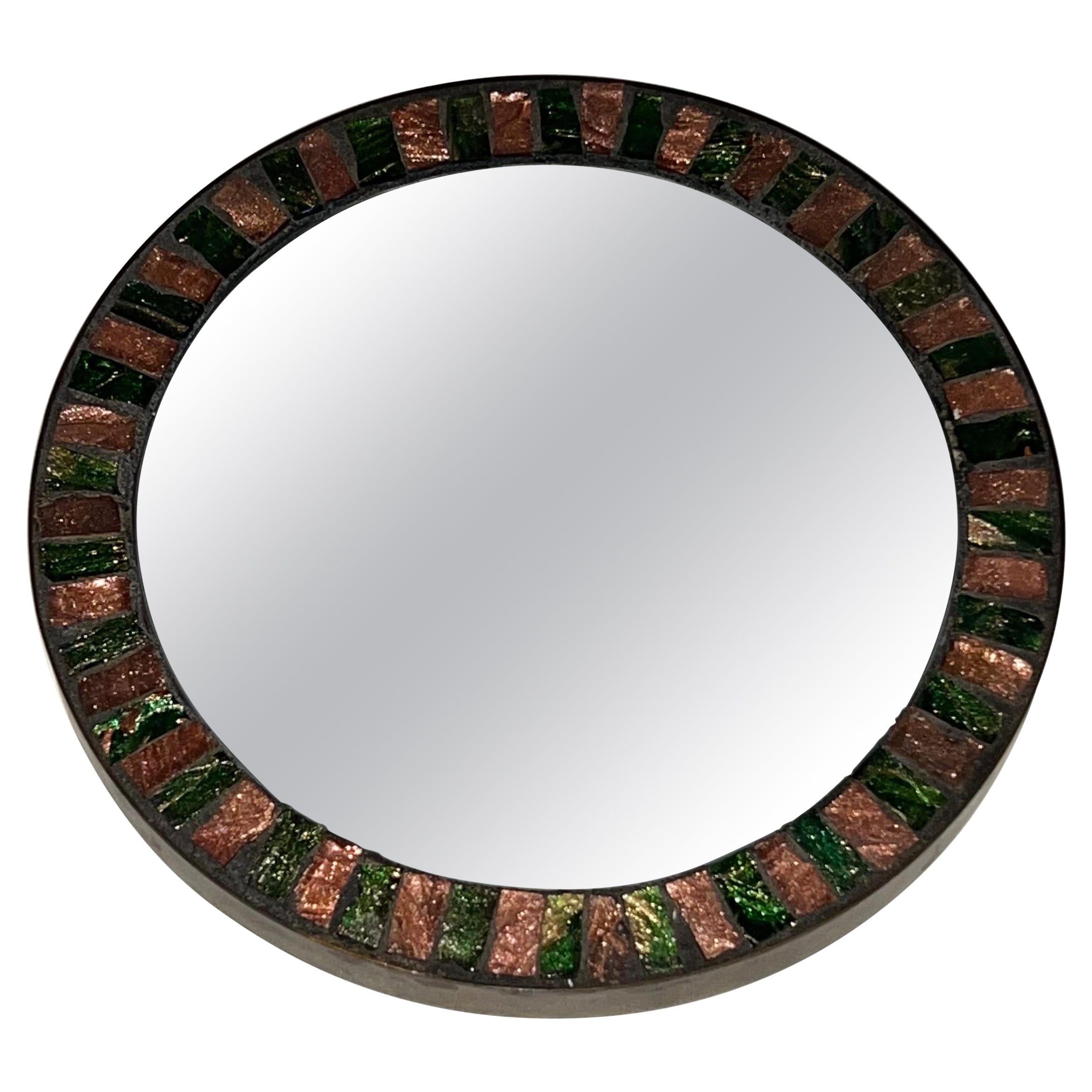 Miroir rond en céramique. Travail en français. Circa 1950