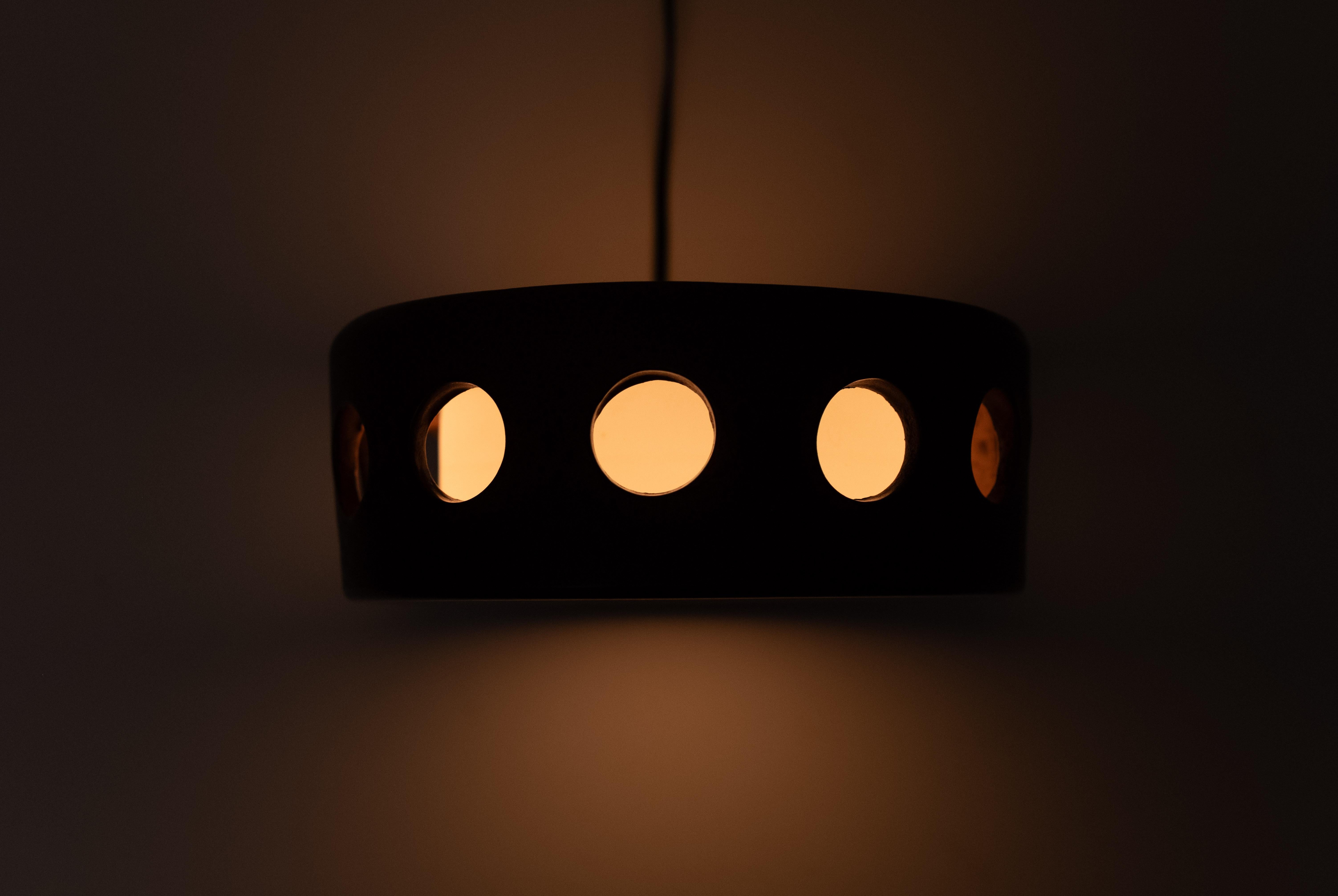 Lampe de table ronde en céramique, Allemagne, années 1960 en vente 4