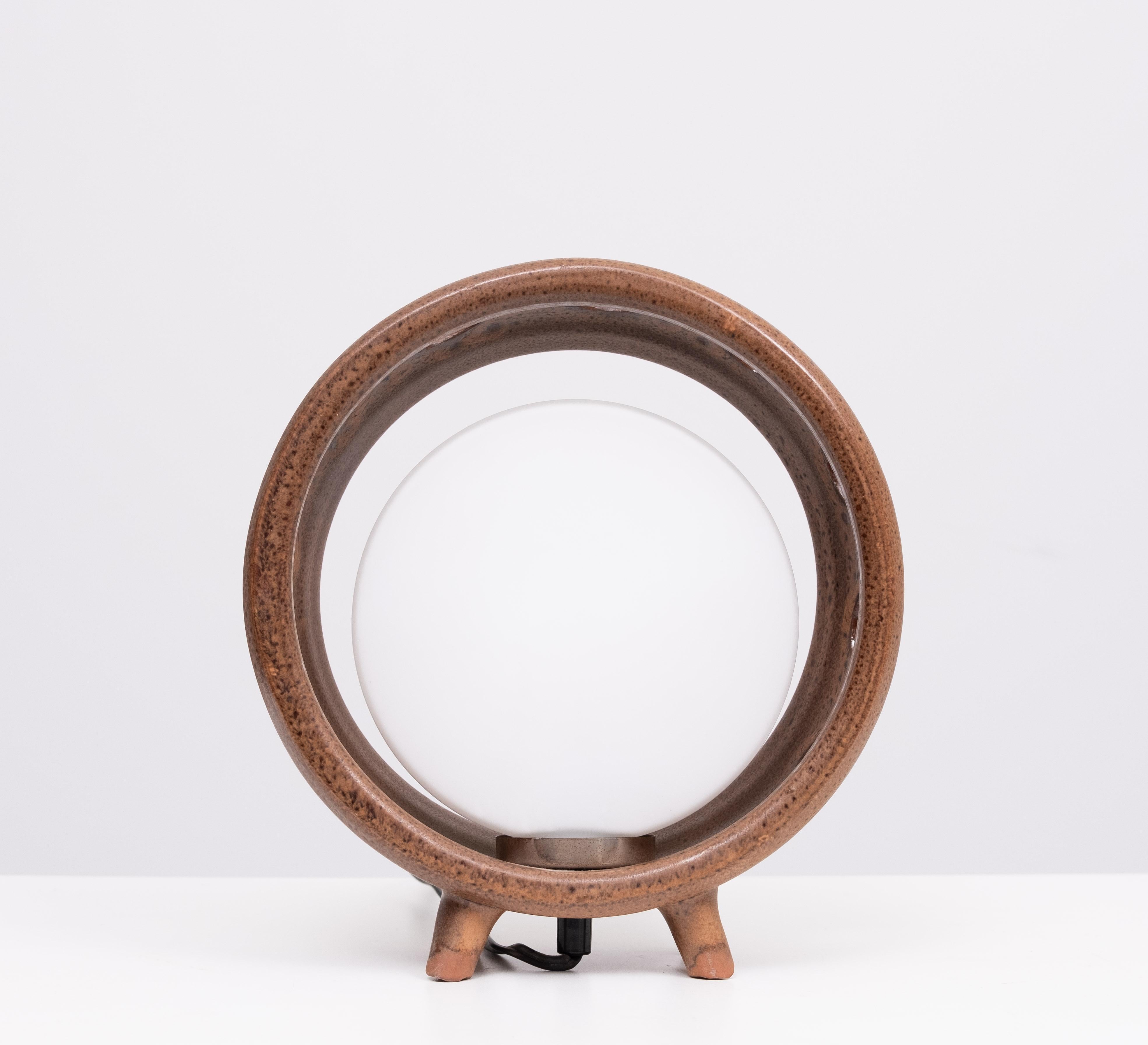 Milieu du XXe siècle Lampe de table ronde en céramique, Allemagne, années 1960 en vente