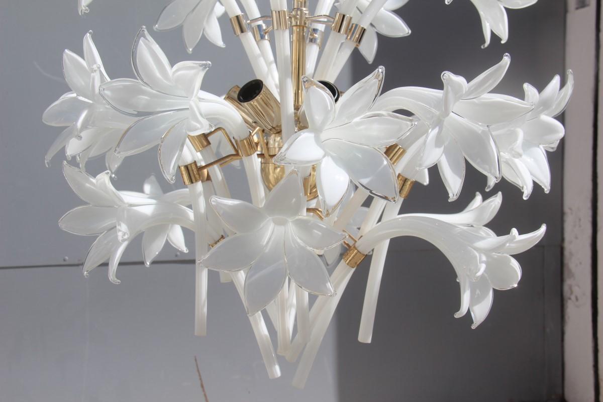 Round Chandelier Murano Glass Flowers White Gold Brass Italian Design, 1970 1