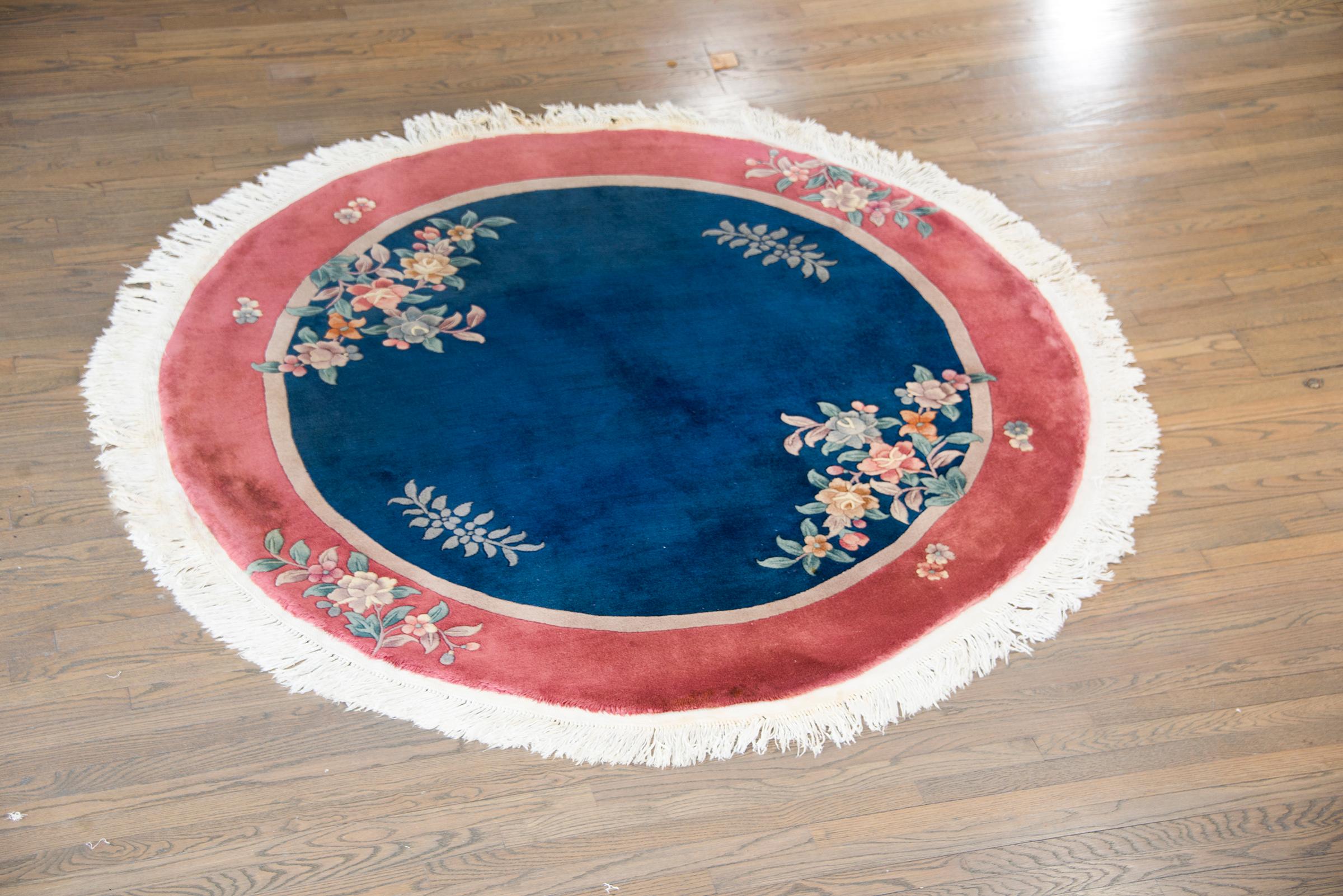 Early 20th Century Round Chinese Art Deco Rug For Sale