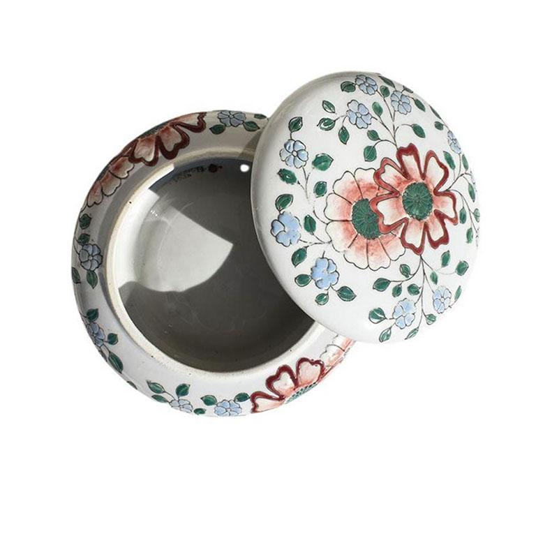 20th Century Round Chinoiserie Ceramic Floral Motif Box with Lid