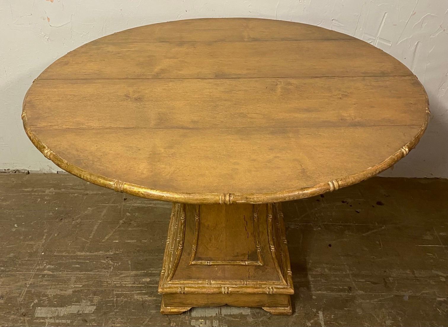 Round Chippendale Style Pedestal Dining Table For Sale 1