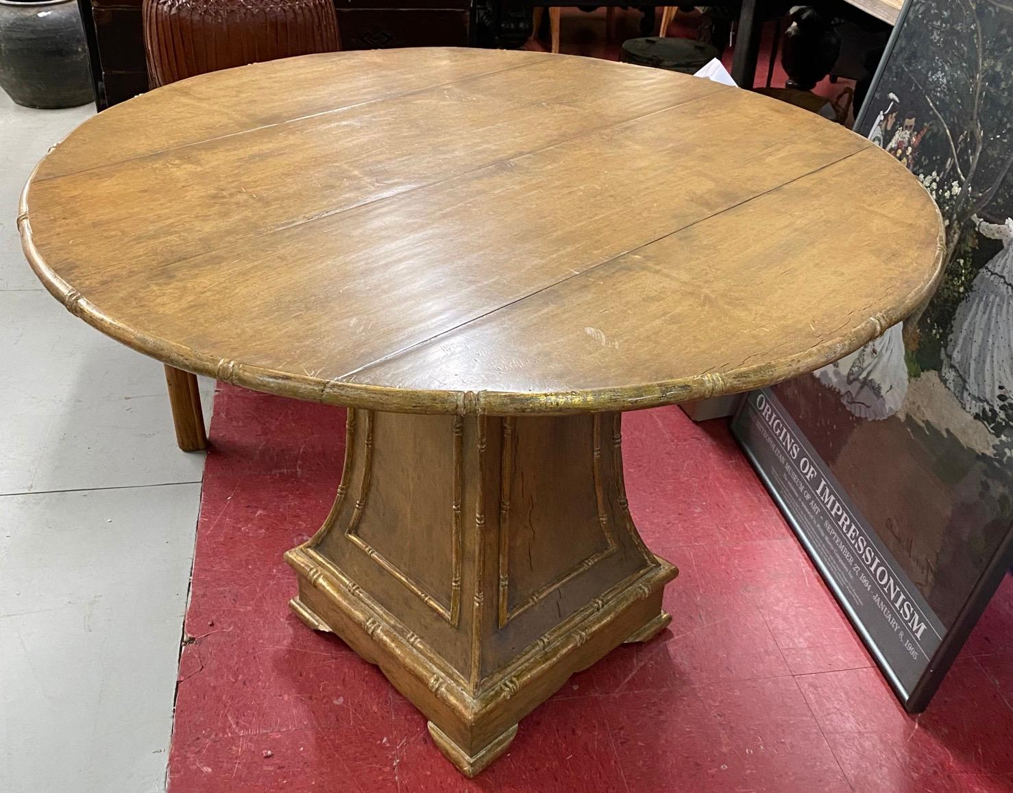 Round Chippendale Style Pedestal Dining Table For Sale 2