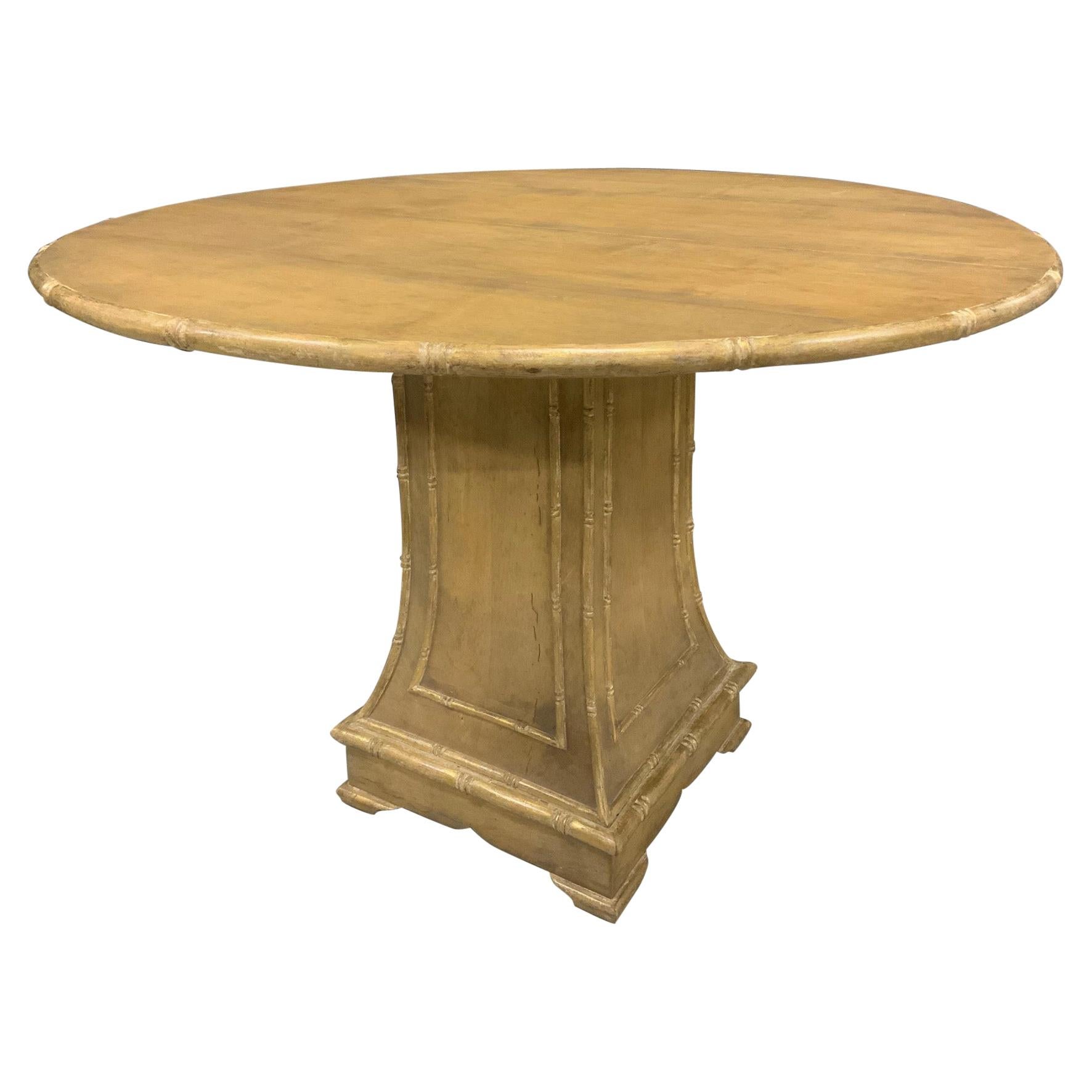 Mesa de Comedor Redonda con Pedestal Estilo Chippendale