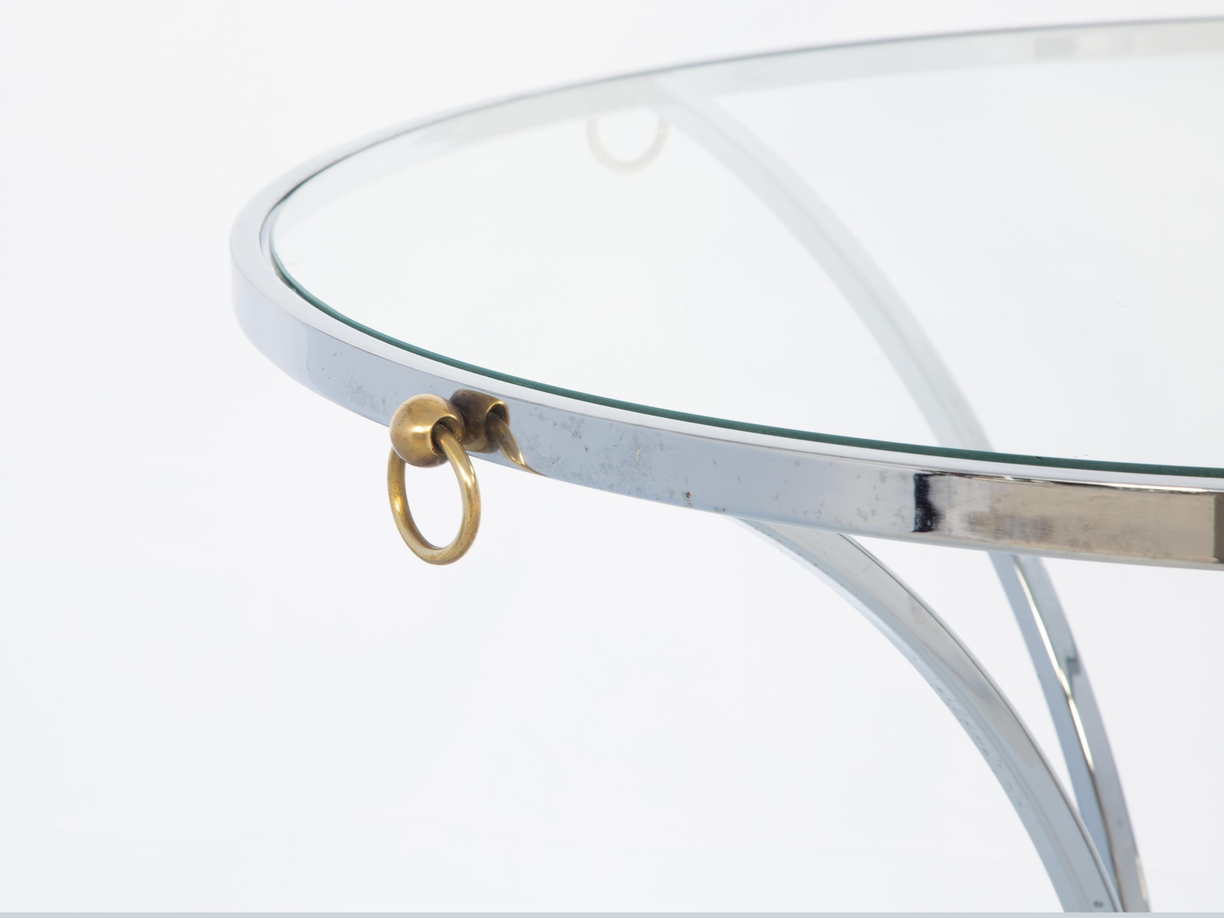 Laiton Gueridon rond en chrome avec accents en laiton et dessus en verre en vente