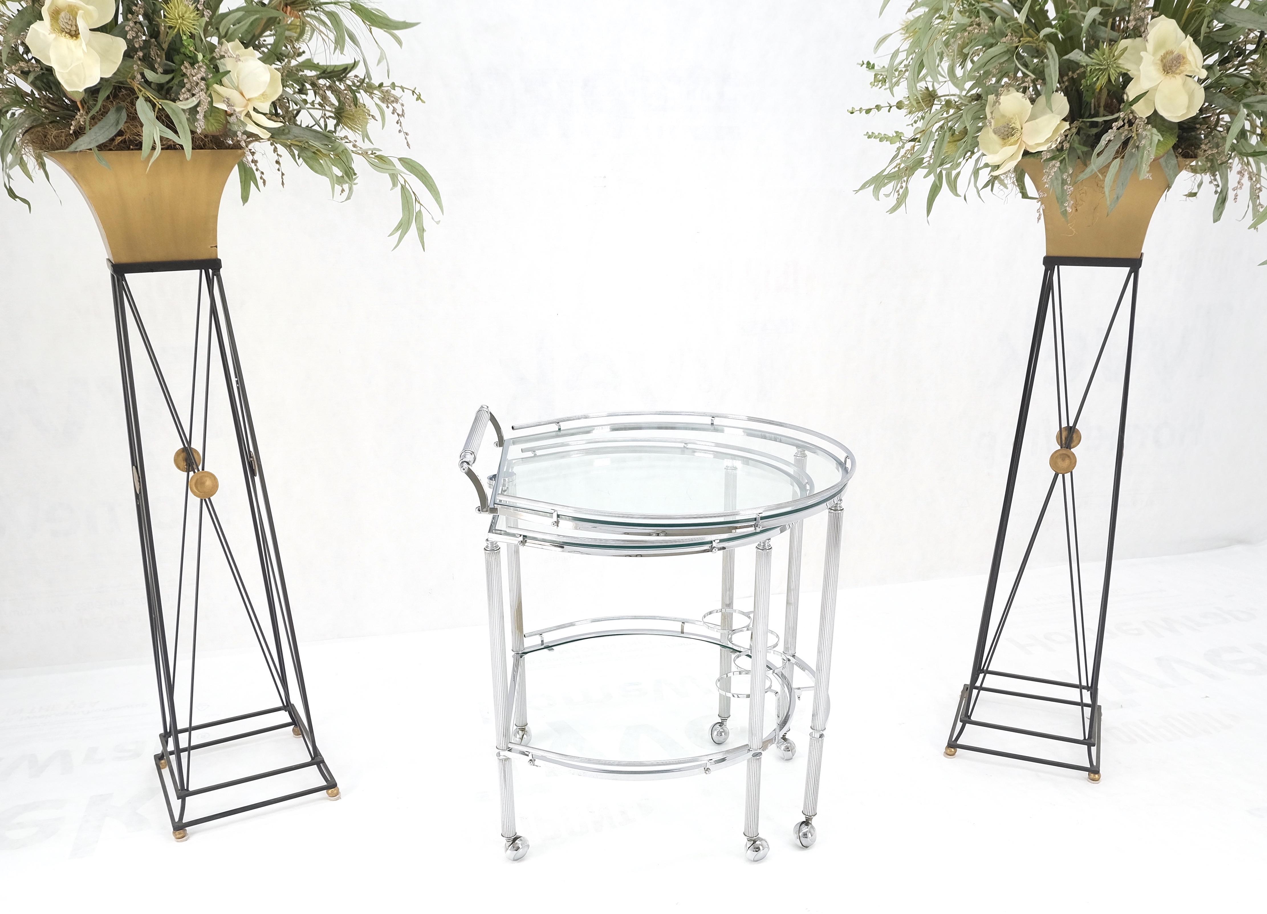 Round Chrome Mid-Century Modern Bauhaus Glass Top Serving Cart on Wheels Mint! For Sale 1