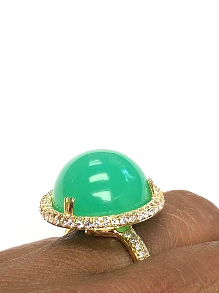 Women's Goshwara Round Chrysoprase And Diamond Ring For Sale