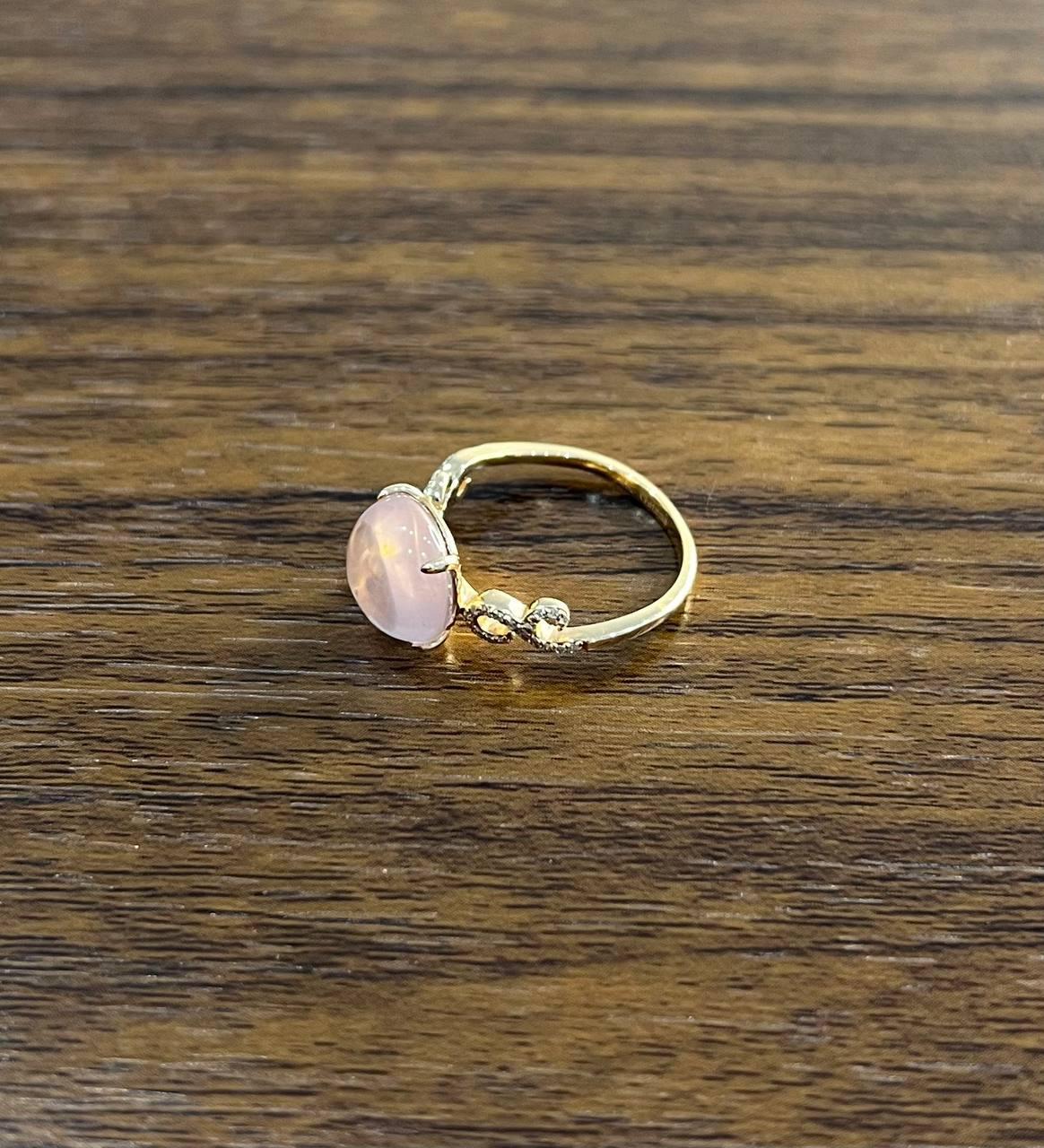 Round Circle Cabochon Pink Rose Quartz 14K Diamond Statement Unique Ring In New Condition For Sale In Oakton, VA