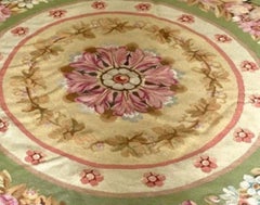 Round Circular Mid 19th C. Ivory Beige Floral French Aubusson Tapestry Rug