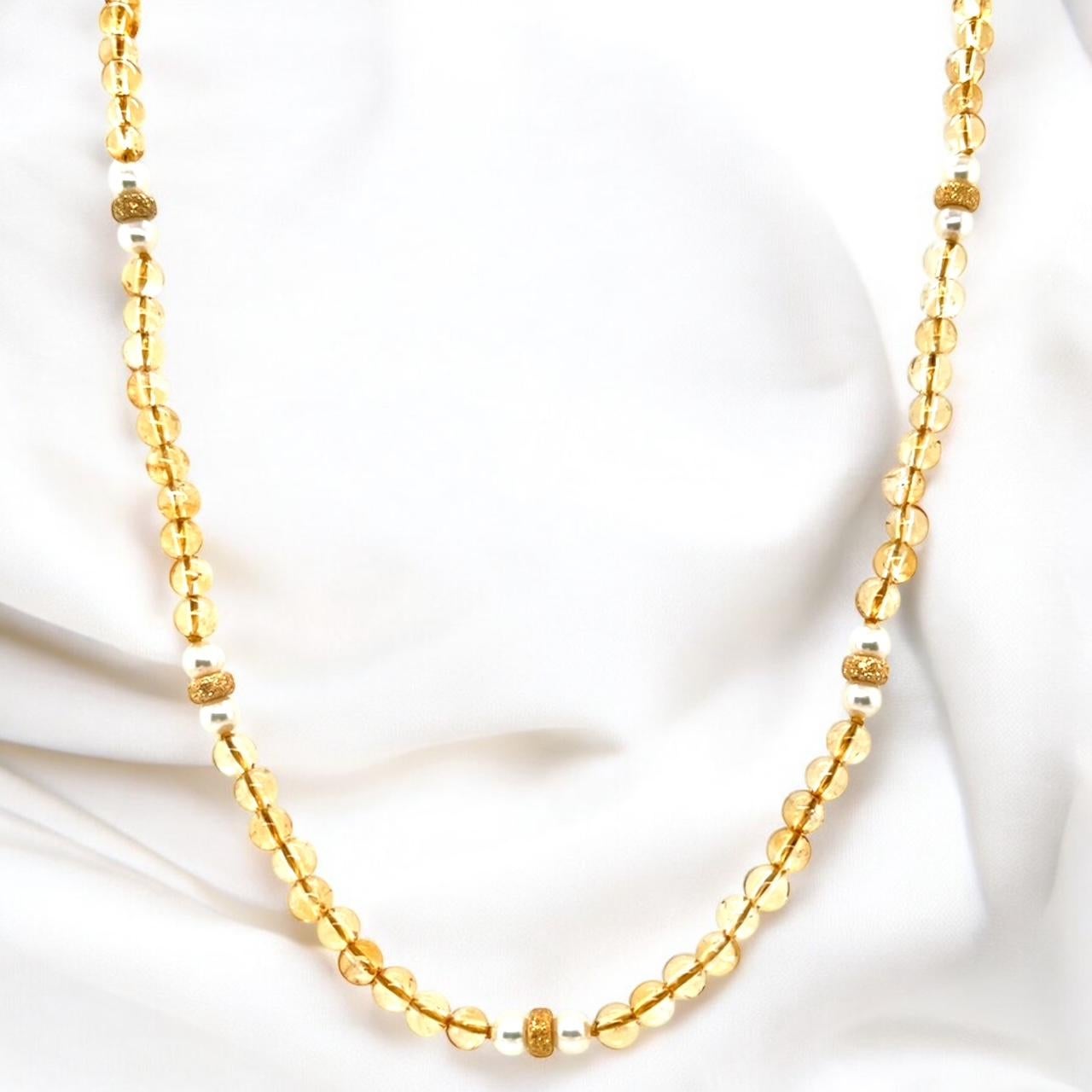 Perle Collier de perles et de citrines rondes avec accents en or jaune, 18,5 pouces en vente
