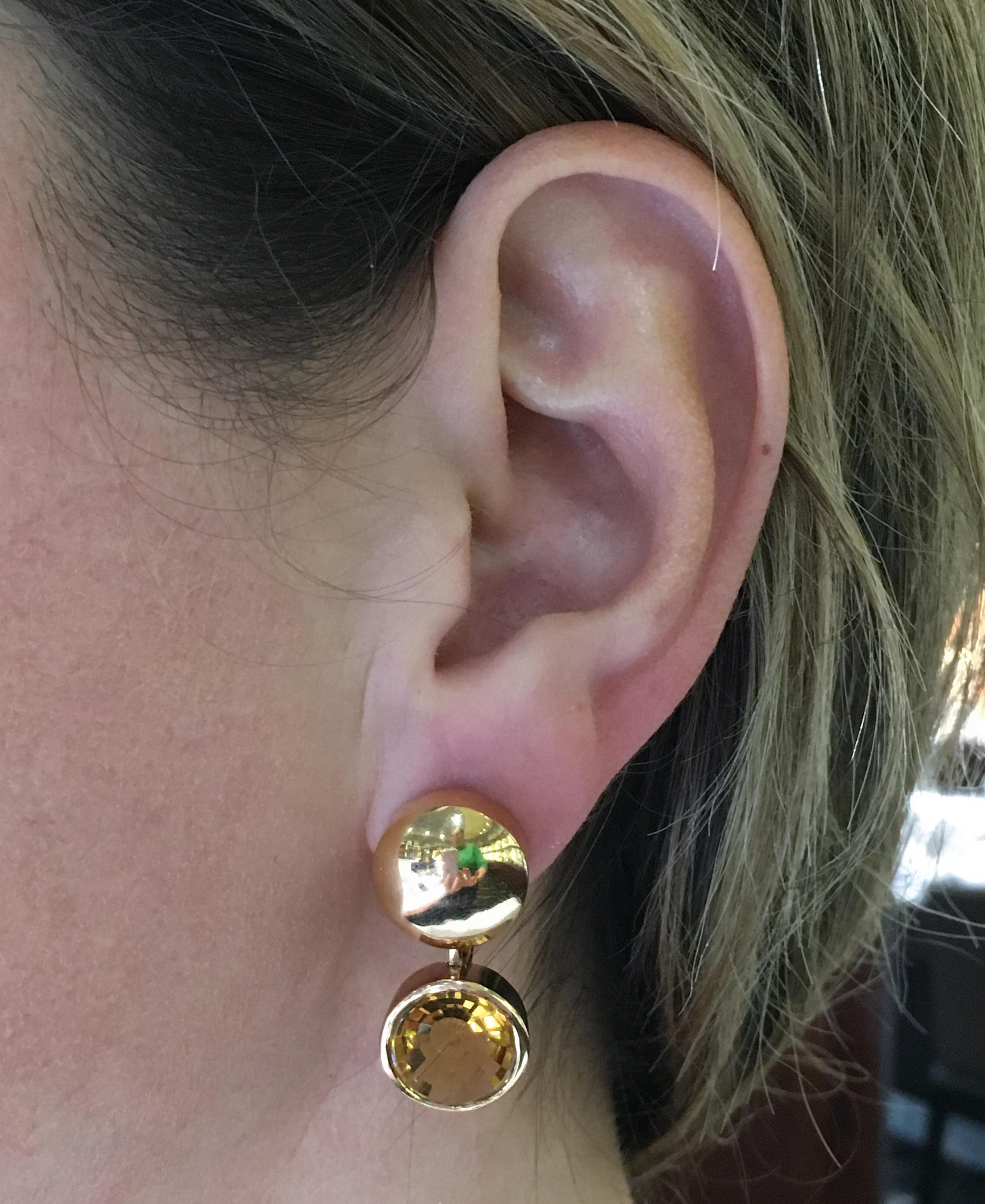 Round Citrine Yellow Gold Manfredi Earrings In Excellent Condition In Greenwich, CT