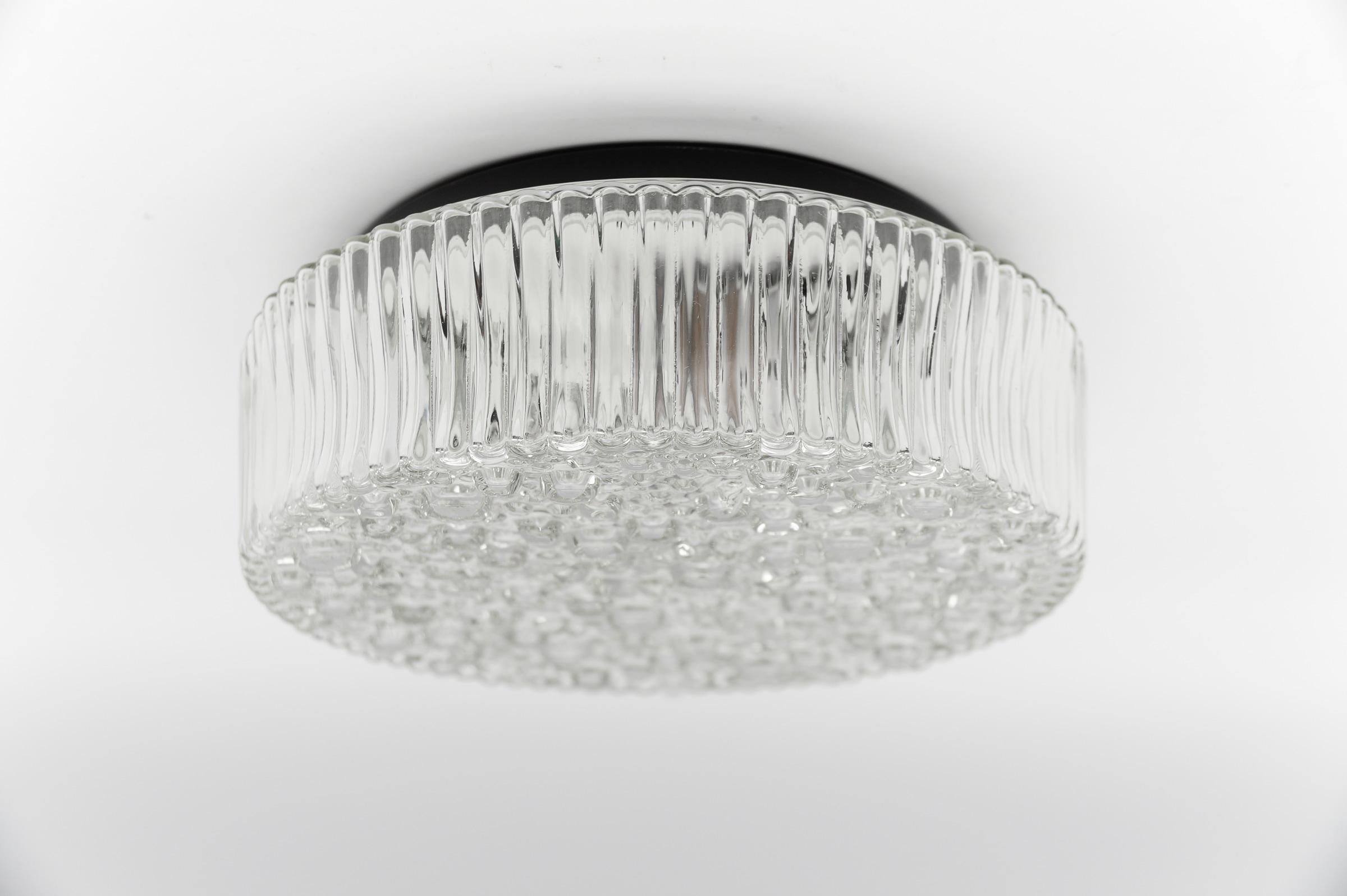Runde Klarglasblase als Unterputzleuchte oder Wandlampe von Helena Tynell, 1960er Jahre im Zustand „Gut“ im Angebot in Nürnberg, Bayern
