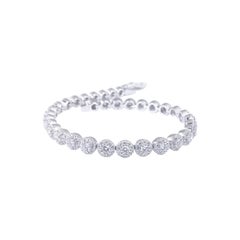 Round Cluster Diamond Bracelet in White Gold