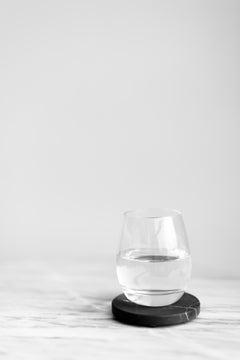 Sottobicchieri rotondi in marmo nero