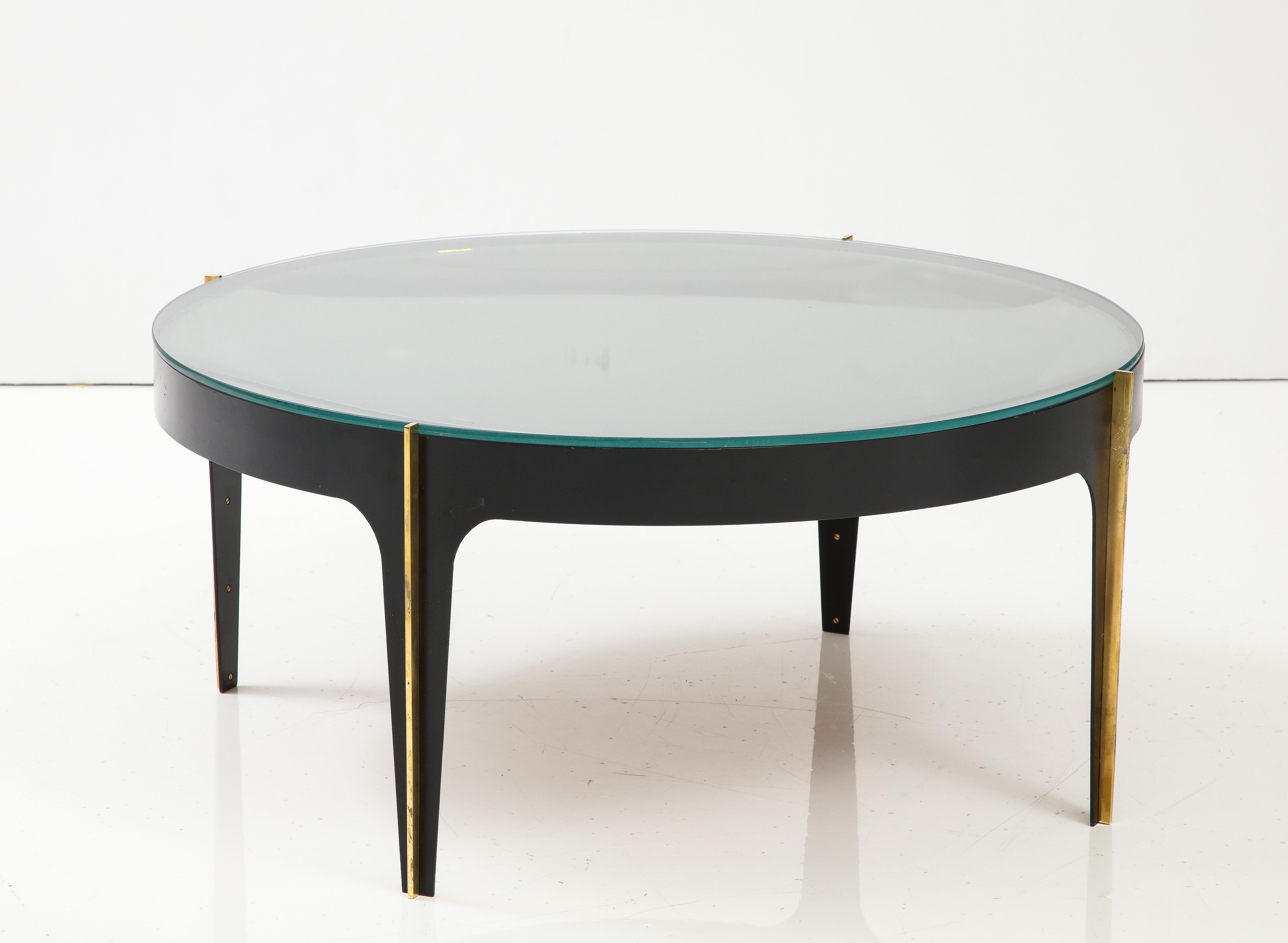 Round Cocktail Table in Black Enameled Metal, Brass and Green Grey Optical Glass In Good Condition For Sale In New York, NY
