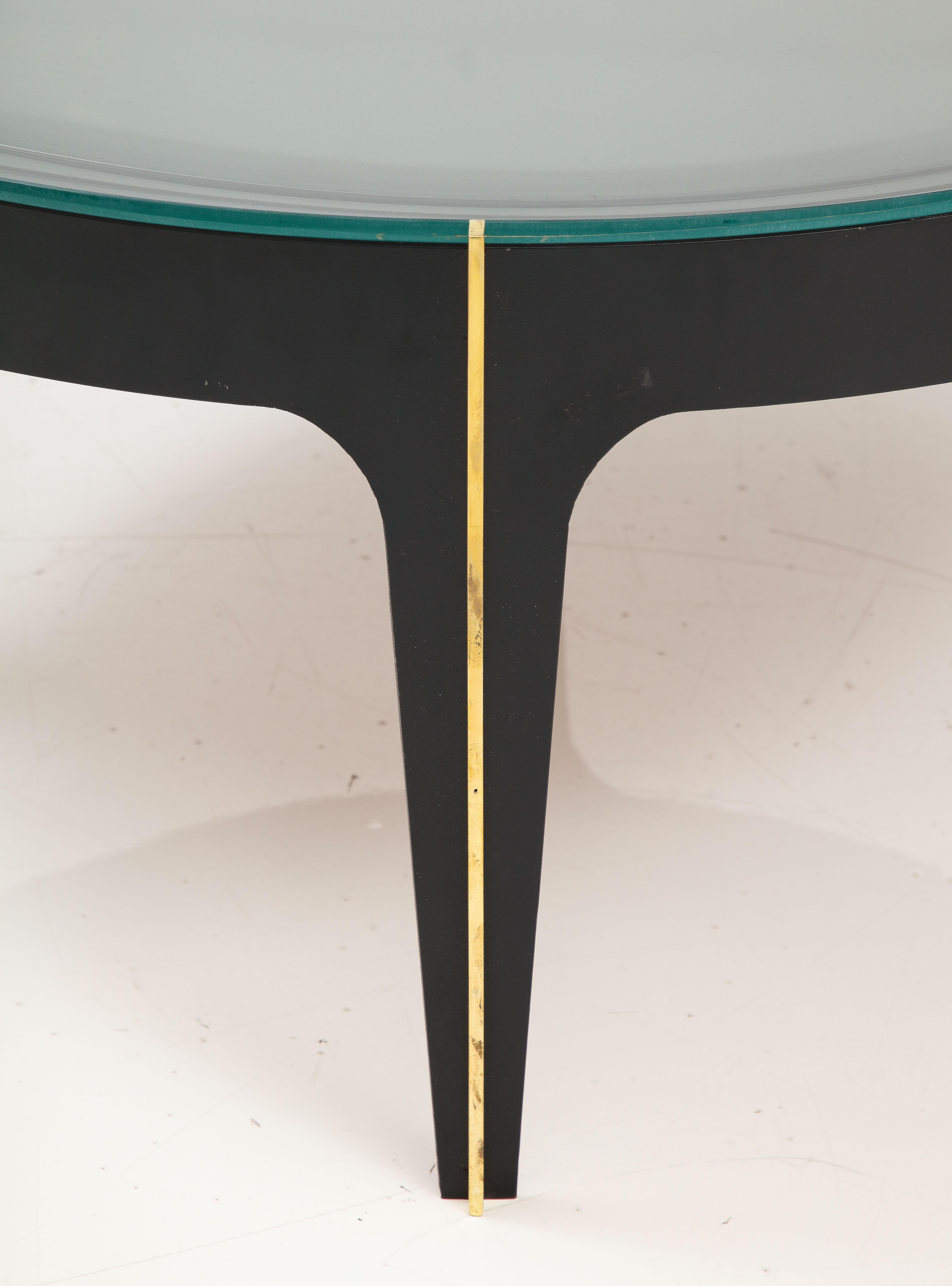 20th Century Round Cocktail Table in Black Enameled Metal, Brass and Green Grey Optical Glass For Sale