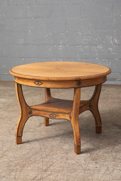 Runder Cocktailtisch aus Eiche und Leder von Otto Schulz