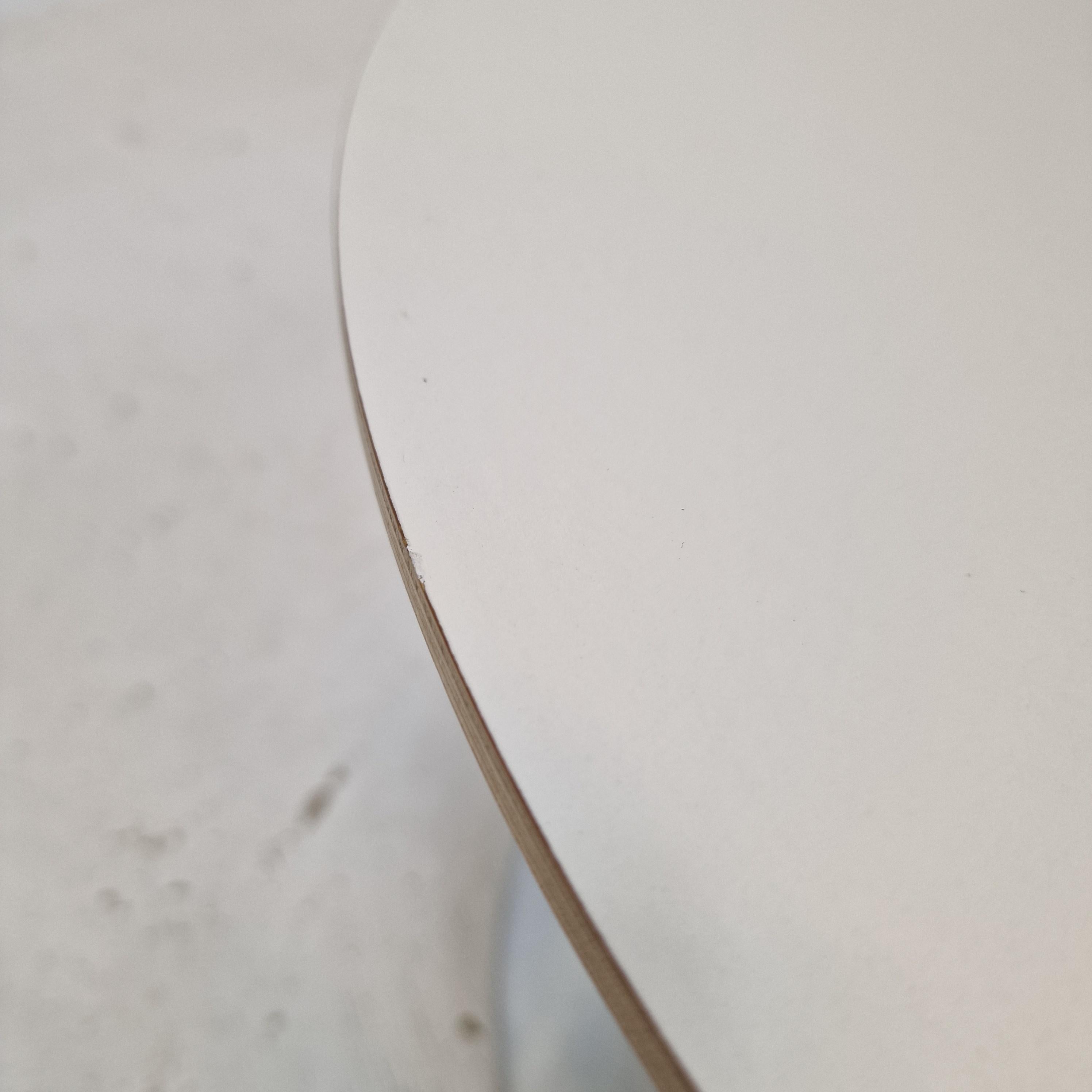 Table basse ronde de Geoffrey Harcourt pour Artifort en vente 7