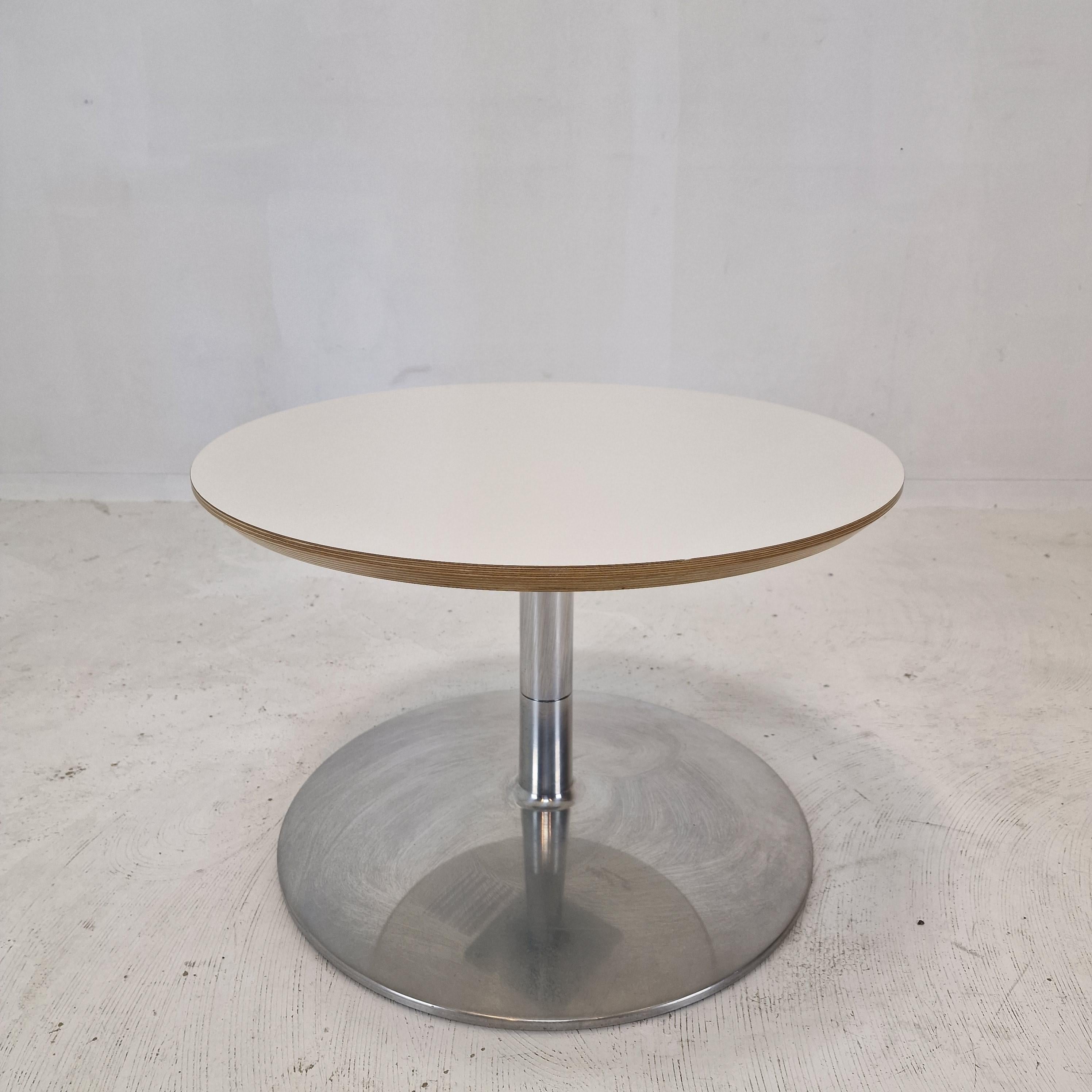 Dutch Round Coffee Table by Geoffrey Harcourt for Artifort For Sale