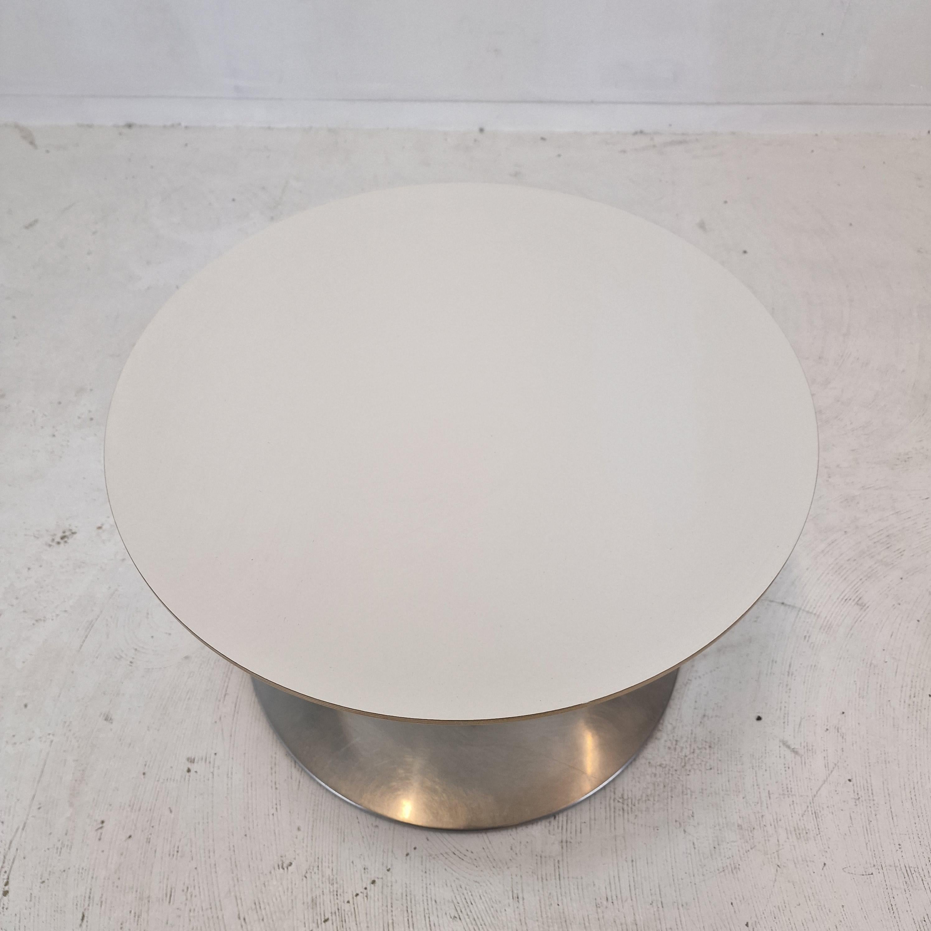 Metal Round Coffee Table by Geoffrey Harcourt for Artifort For Sale