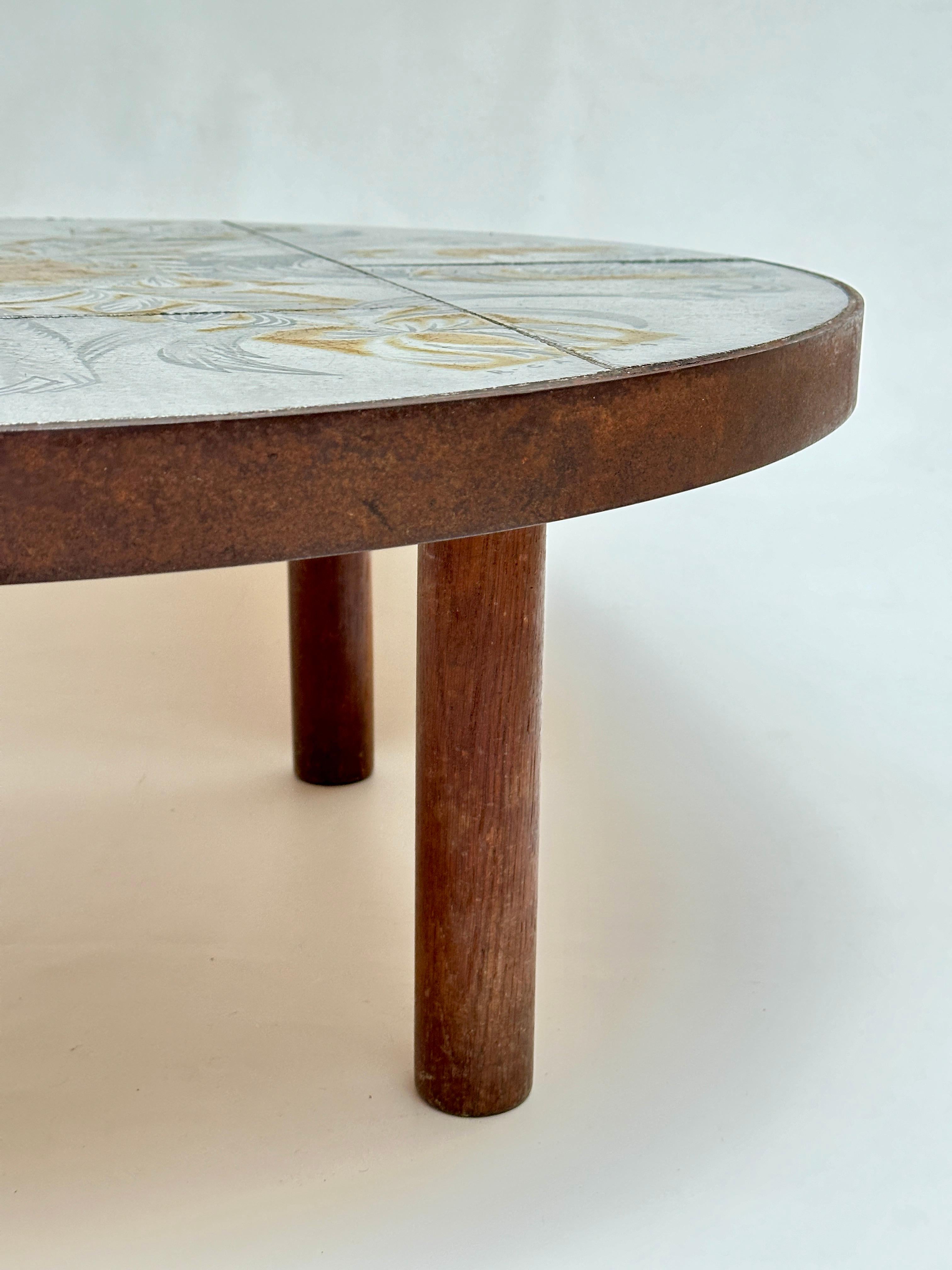 Français Table basse ronde de Jean Derval pour Roger Capron, Vallauris, vers 1970 en vente