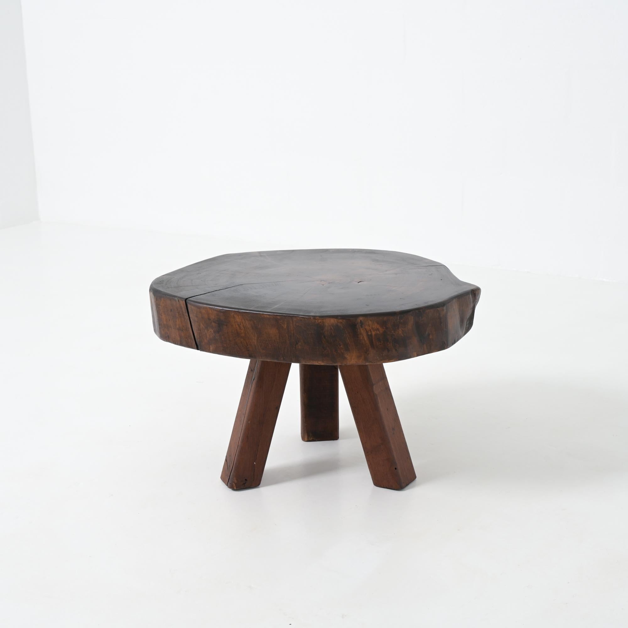 Milieu du XXe siècle Round Coffee Table by Mobichalet en vente
