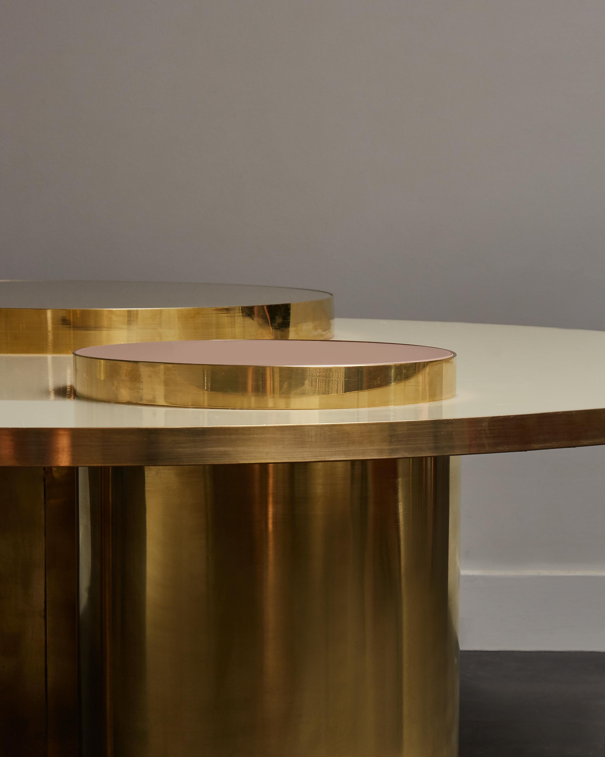 Mid-Century Modern Round Coffee Table by Studio Glustin For Sale
