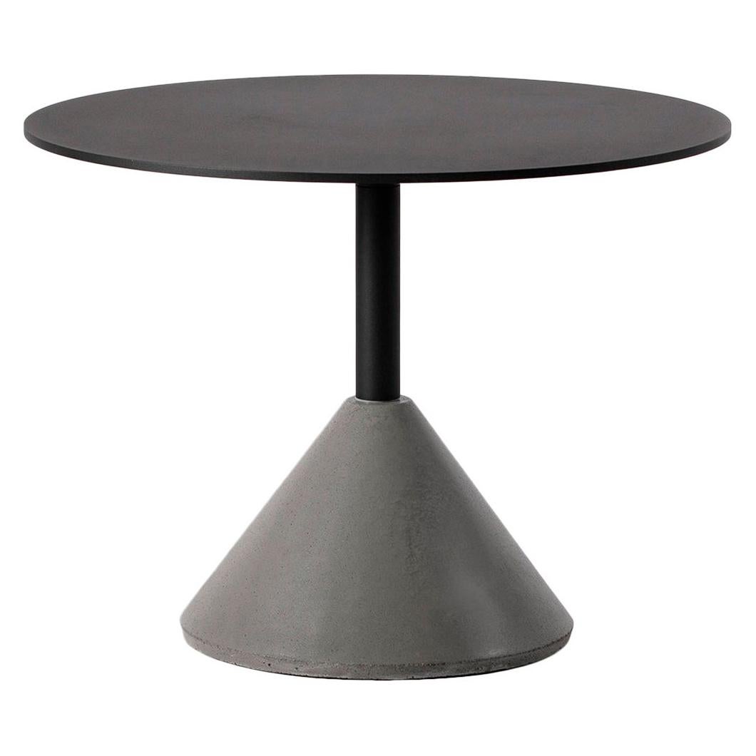 Table basse ronde 'DING' en béton et aluminium 'noir'