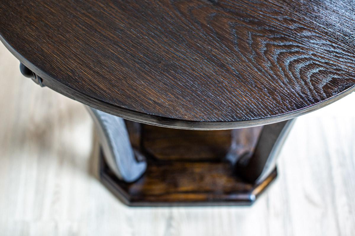 20th Century Round Coffee Table from the Interwar Period