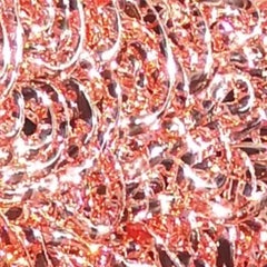 Tavolino da caffè rotondo Stitch by Stitch - Gossamer Pink - Eleganza su un piedistallo luminoso