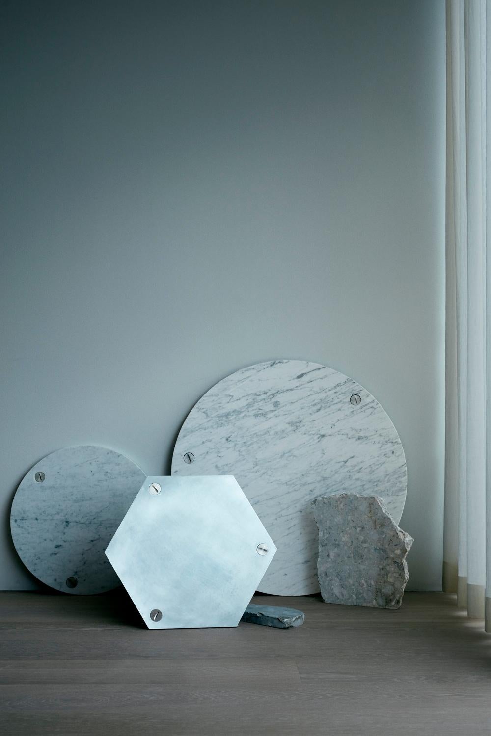 Scandinavian Modern Round Coffee Table in Carrara Marble, 