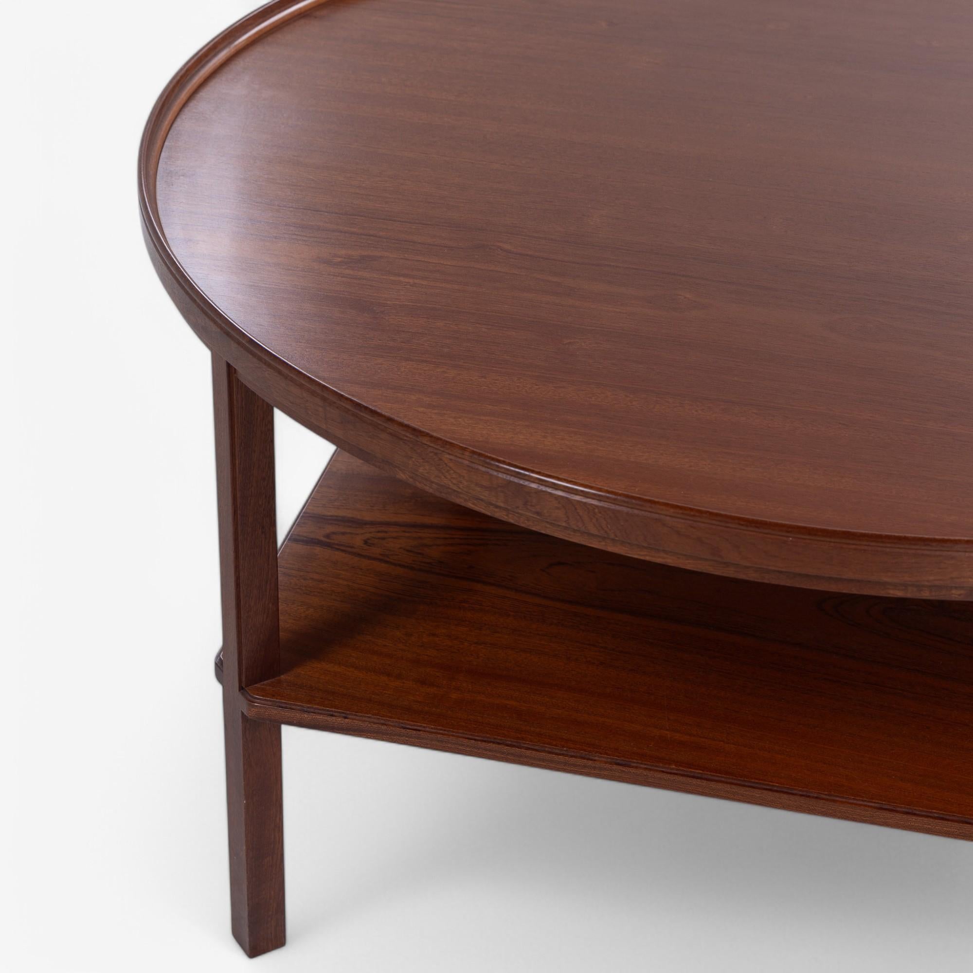 Table basse ronde en acajou de Kaare Klint en vente 1
