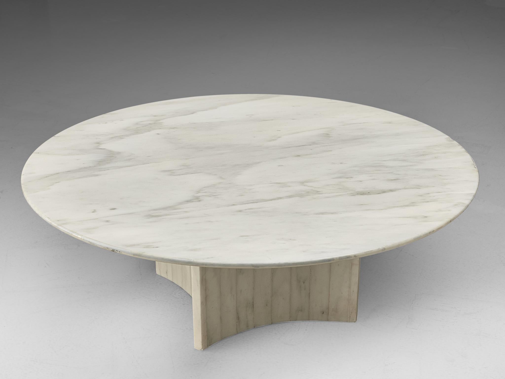Italian Round Coffee Table in Marble