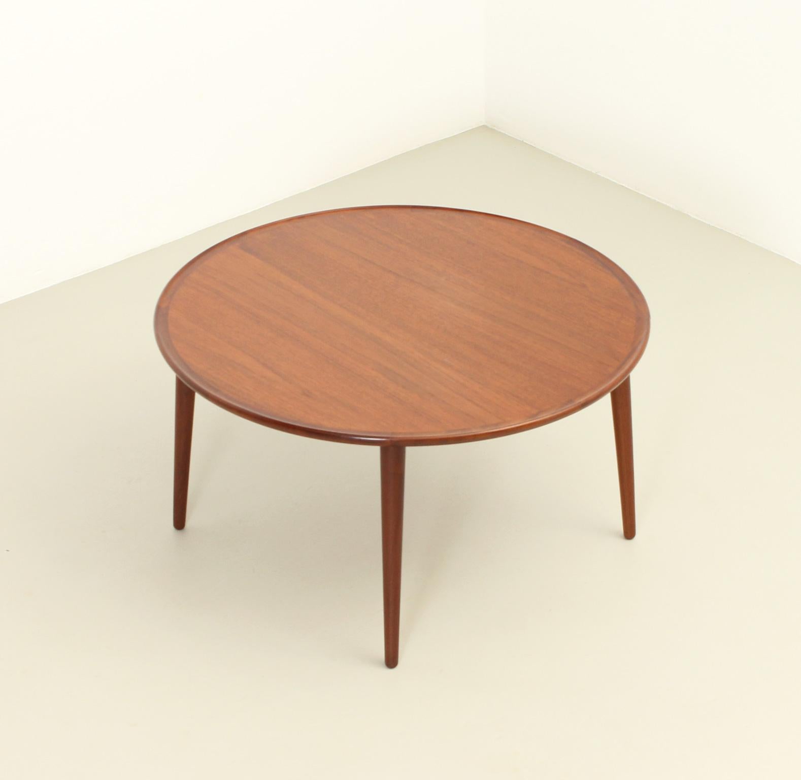 Round Coffee Table in Teak Wood by BC Møbler, Denmark, 1960's For Sale 5