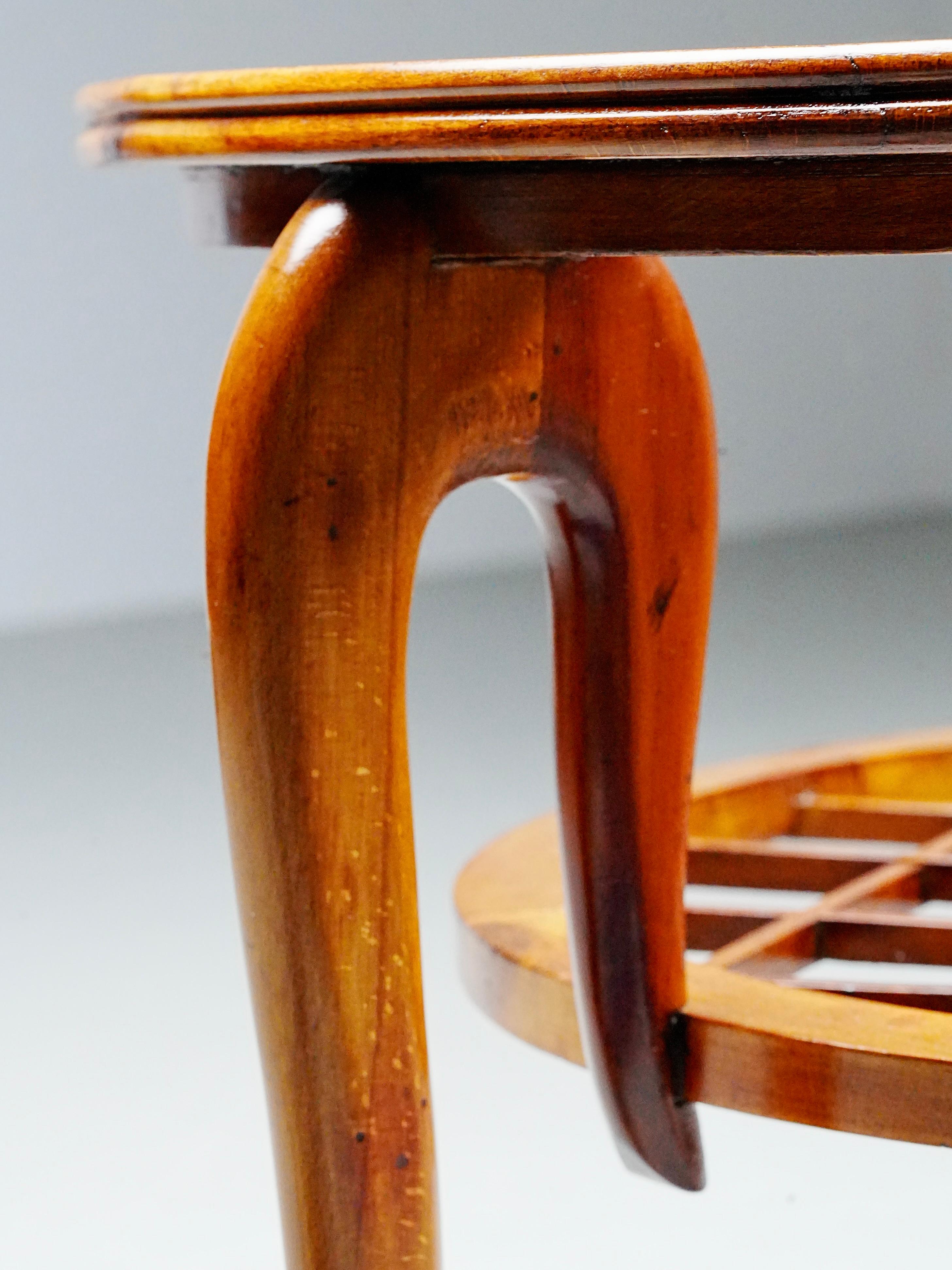 20th Century Round Coffee Table in Walnut and Glass, Italy, 1950's For Sale