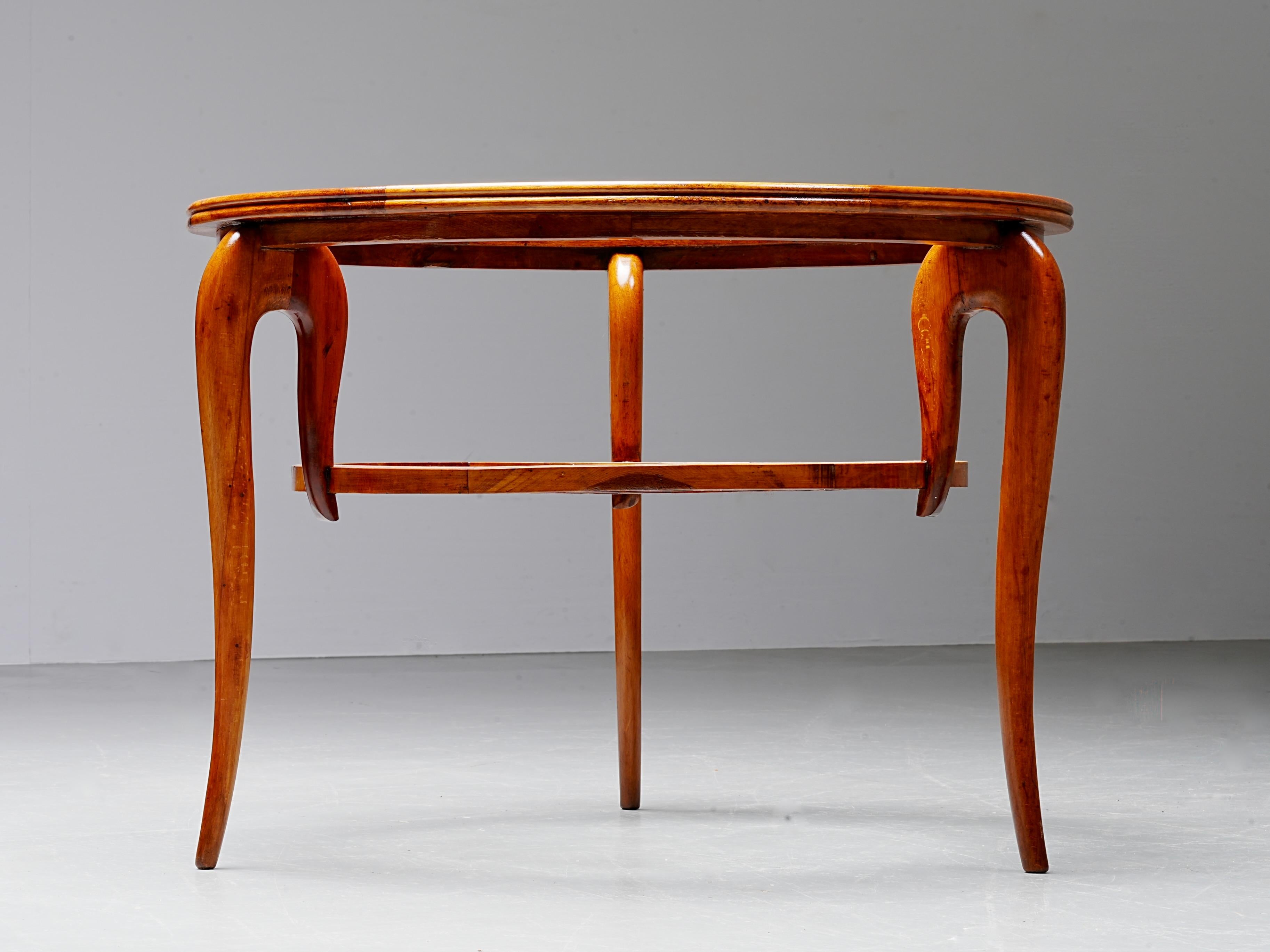 Round Coffee Table in Walnut and Glass, Italy, 1950's For Sale 4