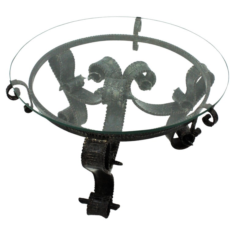 Round Coffee Table in Wrought Iron For Sale at 1stDibs