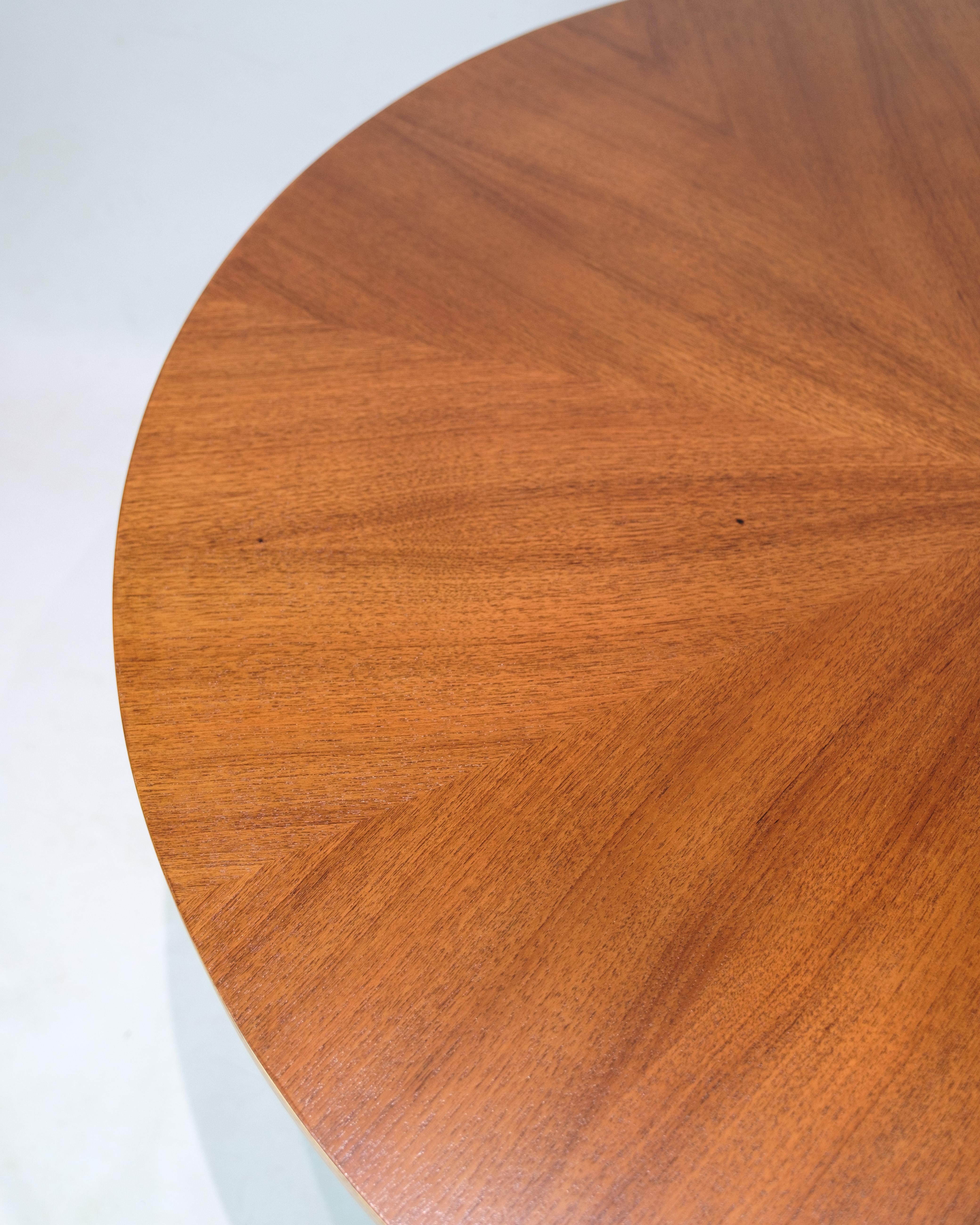 Mid-Century Modern Round Coffee Table Made In Teak By Holger Georg Jensen For Kubus From 1960s For Sale